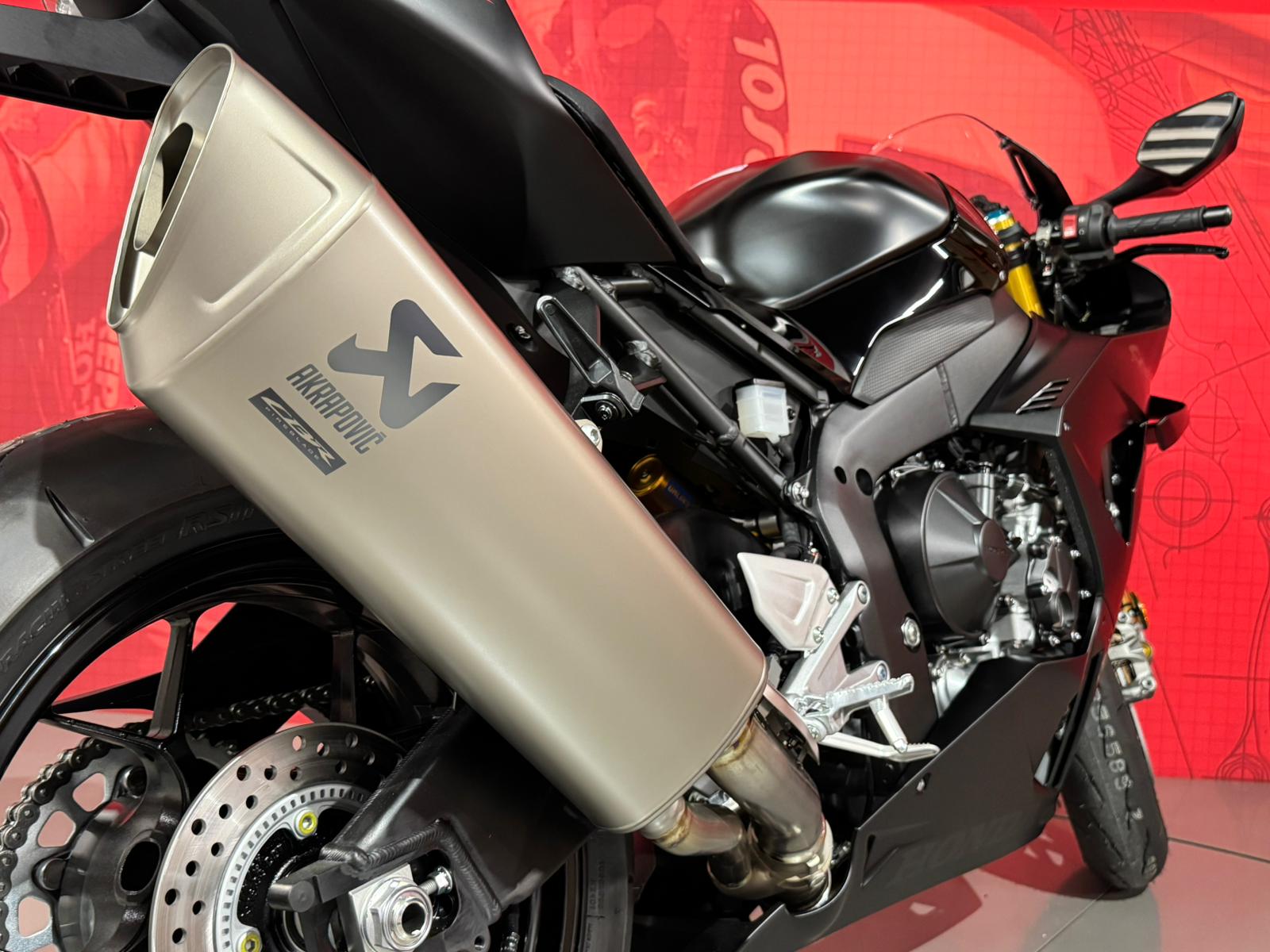 HONDA CBR 1000 RR-R Fireblade SP *Pearl Morion*-image-7