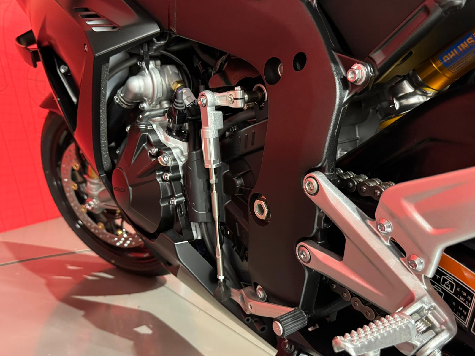 HONDA CBR 1000 RR-R Fireblade SP *Pearl Morion*-image-4