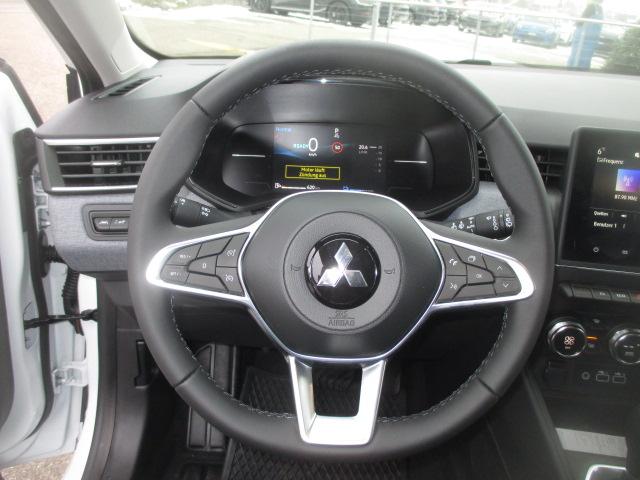 MITSUBISHI Colt 1.6 HEV Invite-image-8