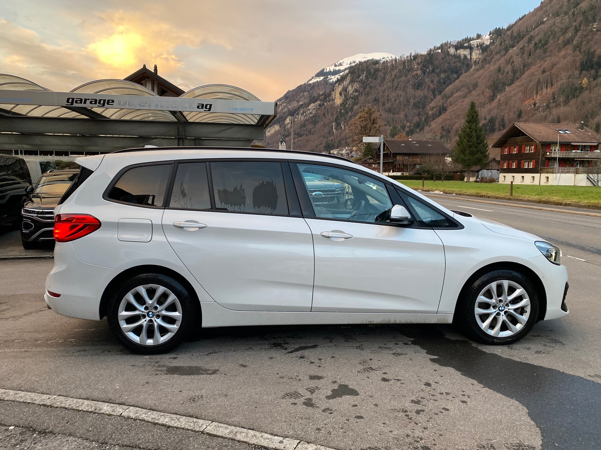 BMW 218d xDrive Gran Tourer Steptronic-image-13