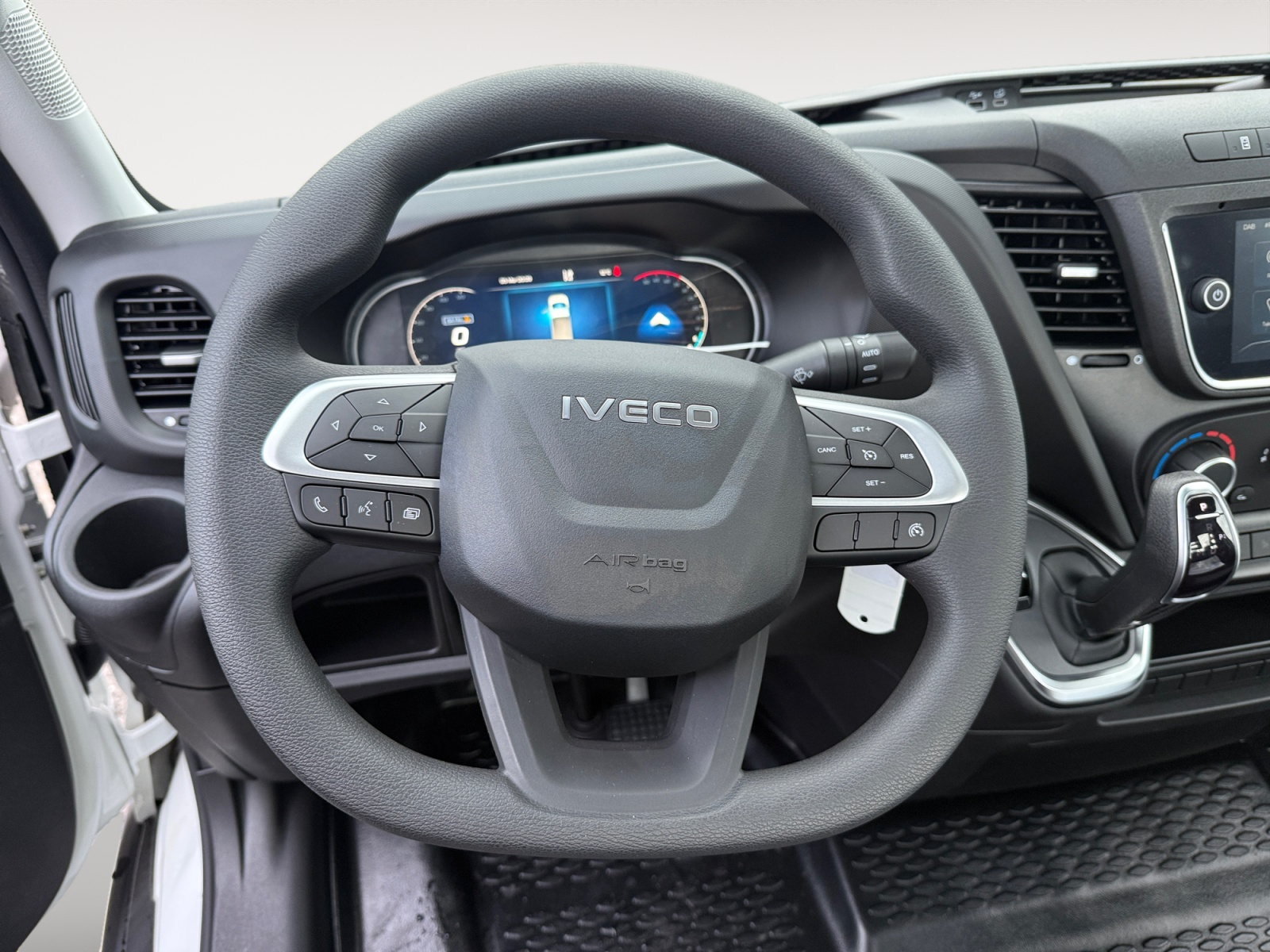 IVECO 35C16A8-image-5