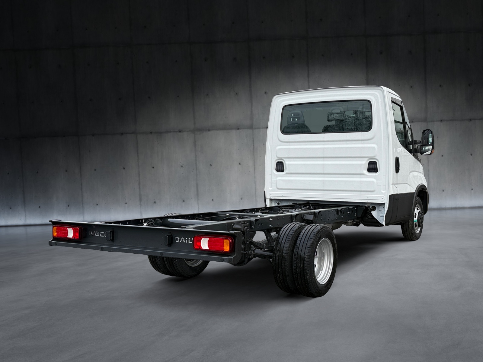IVECO 35C16A8-showroom-element-2