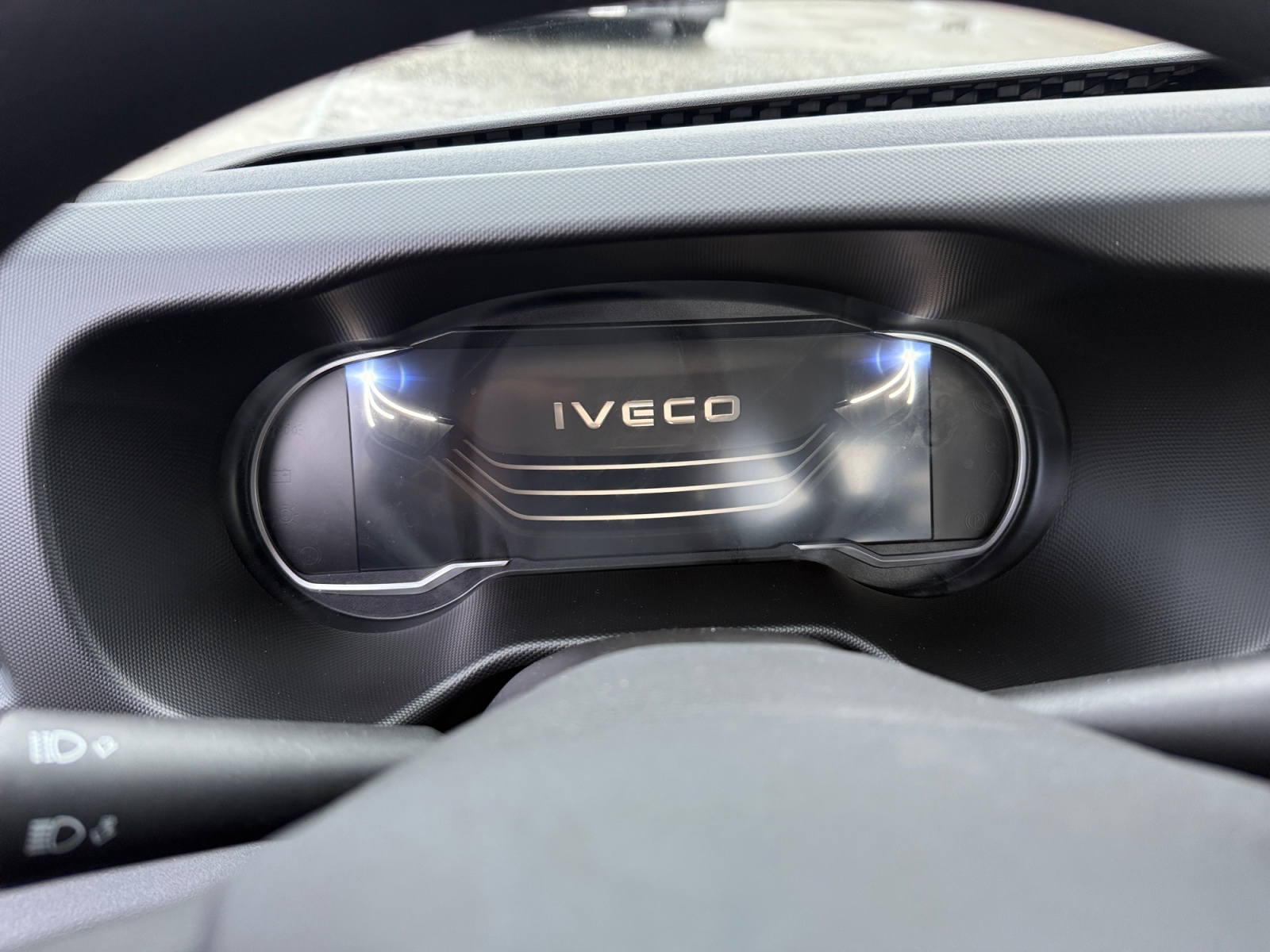 IVECO 35C16A8-image-8