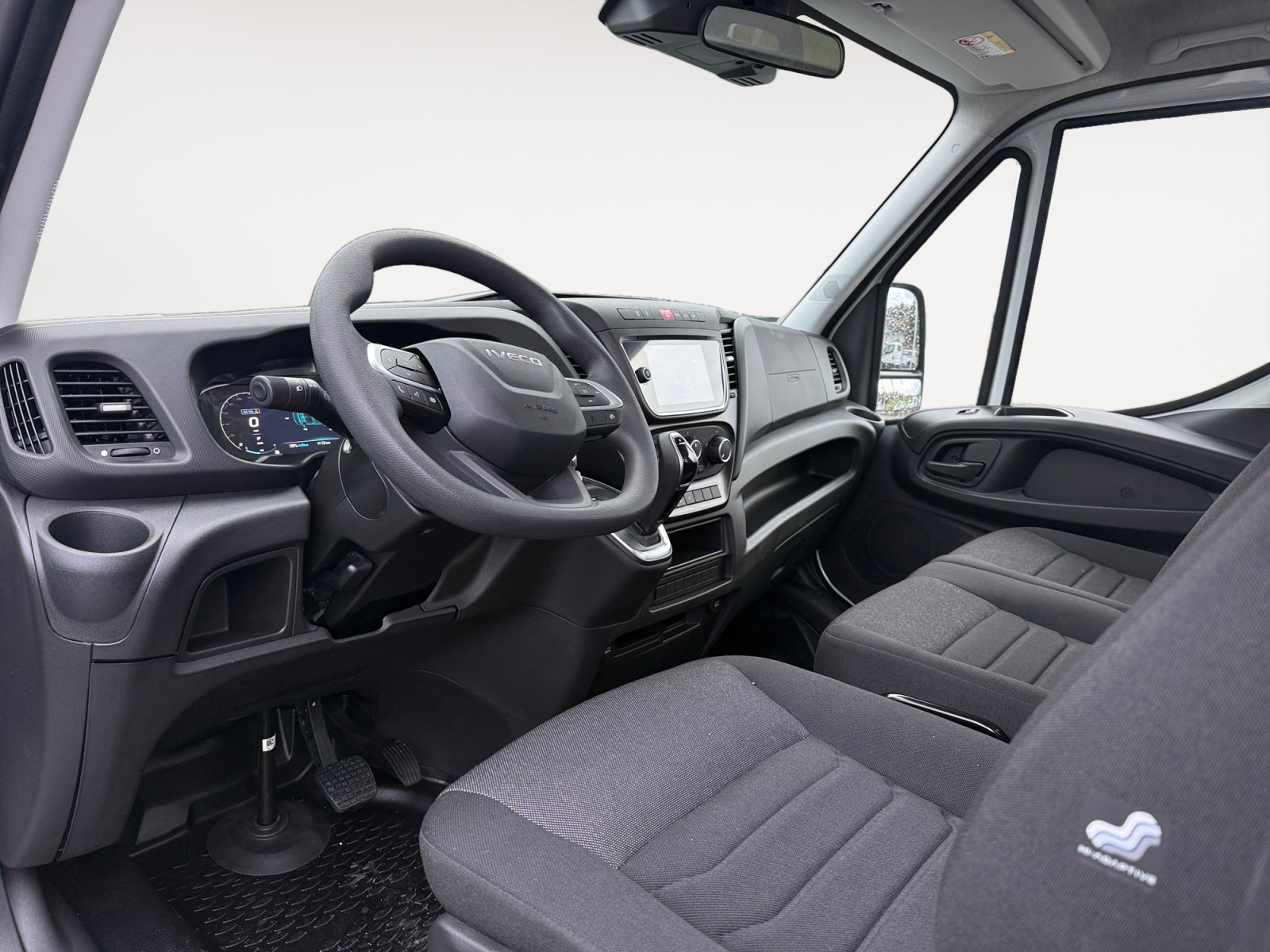 IVECO 35C16A8-image-4