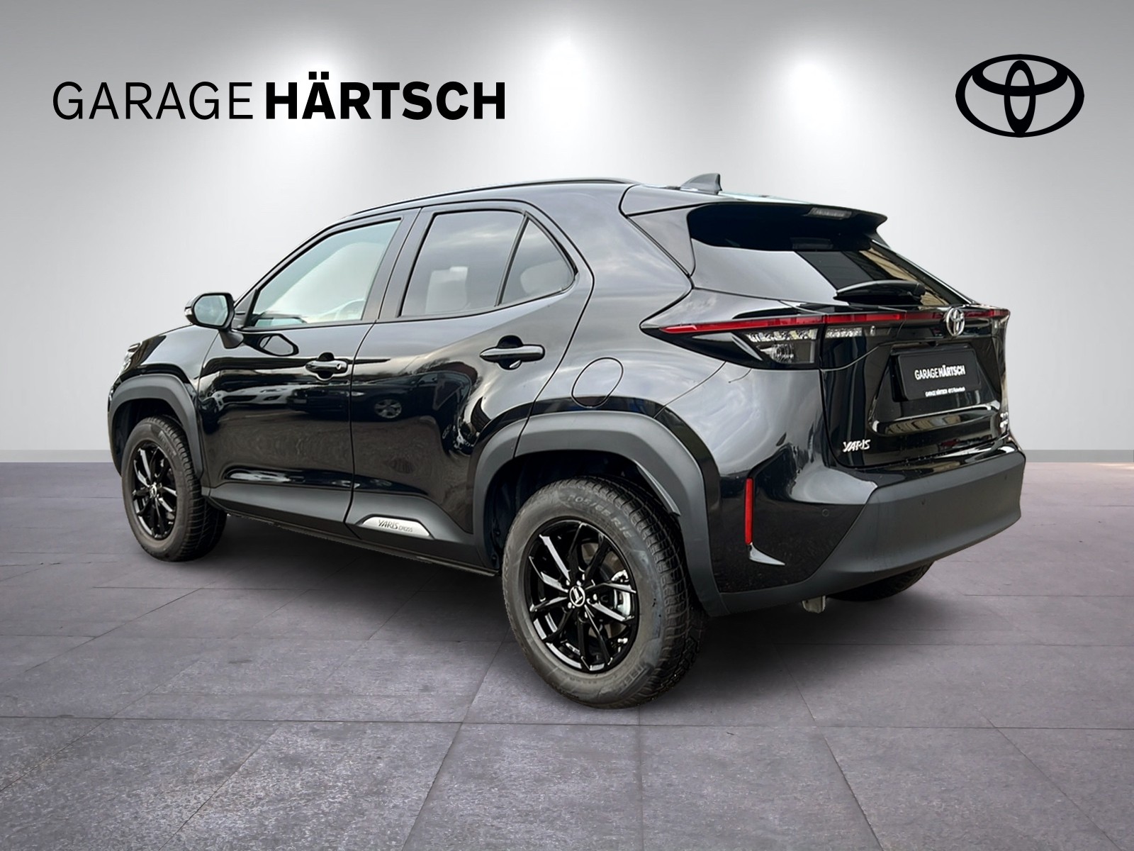 TOYOTA Yaris Cross 1.5 VVT-i HSD Trend AWD-i-image-3