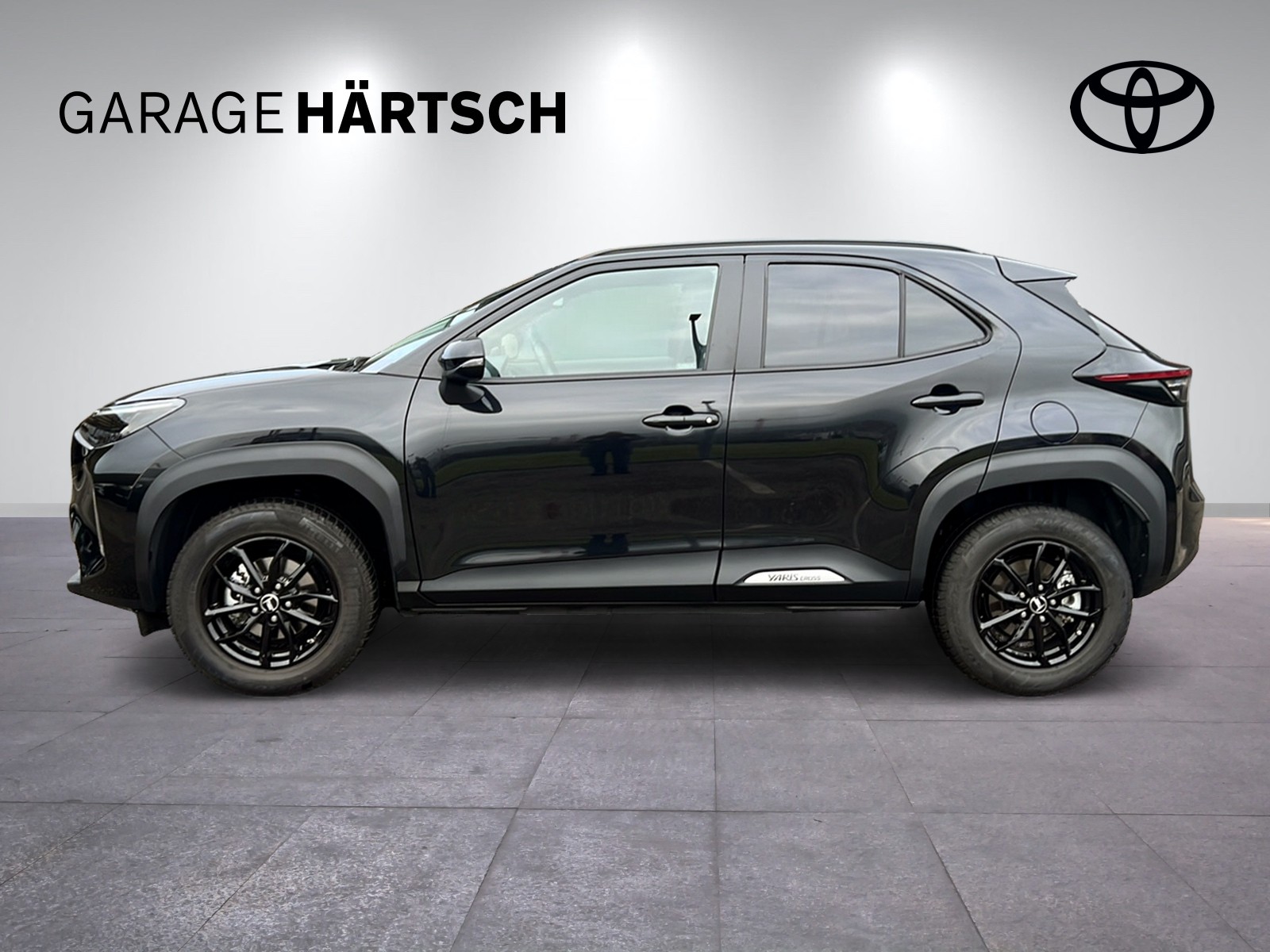 TOYOTA Yaris Cross 1.5 VVT-i HSD Trend AWD-i-image-1