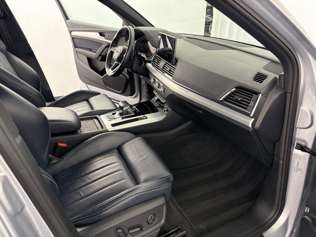 AUDI SQ5 TDI quattro-image-8