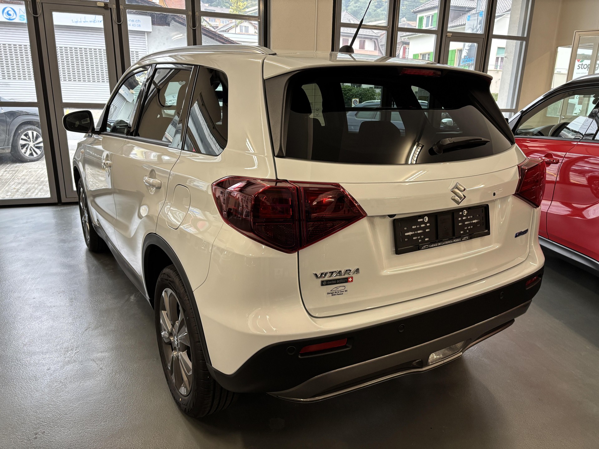 SUZUKI Vitara 1.4 T Compact+ Hybrid 4x4-image-2