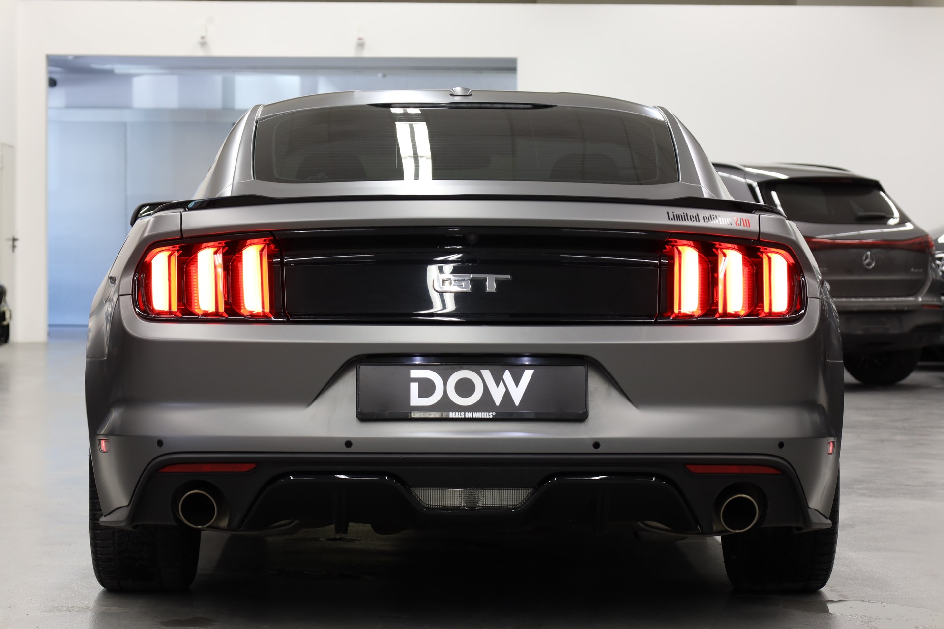 FORD Mustang Fastback 5.0 V8 GT Automat-image-6