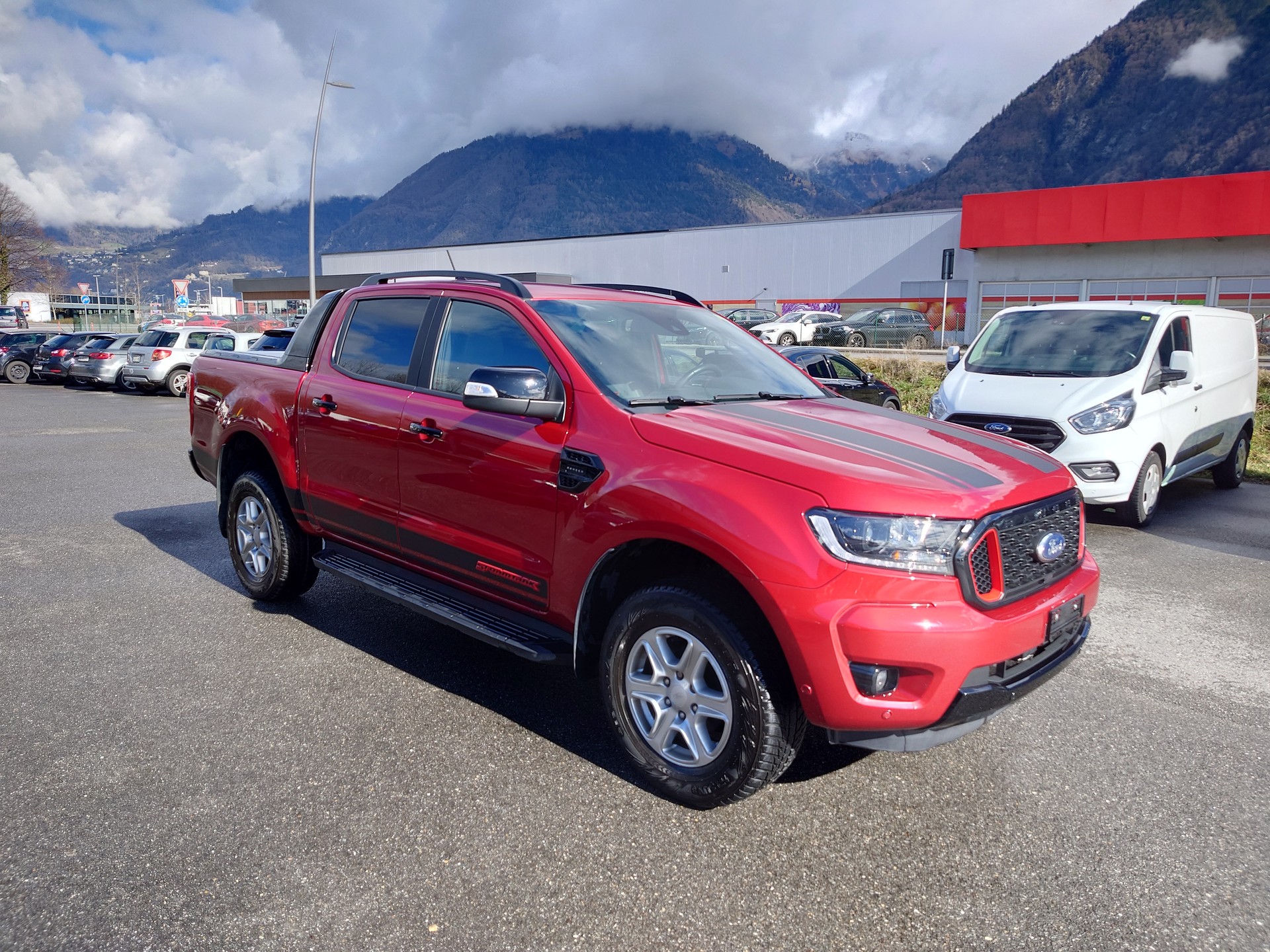FORD Ranger Stormtrak 2.0 Eco Blue 4x4 A-showroom-element-3