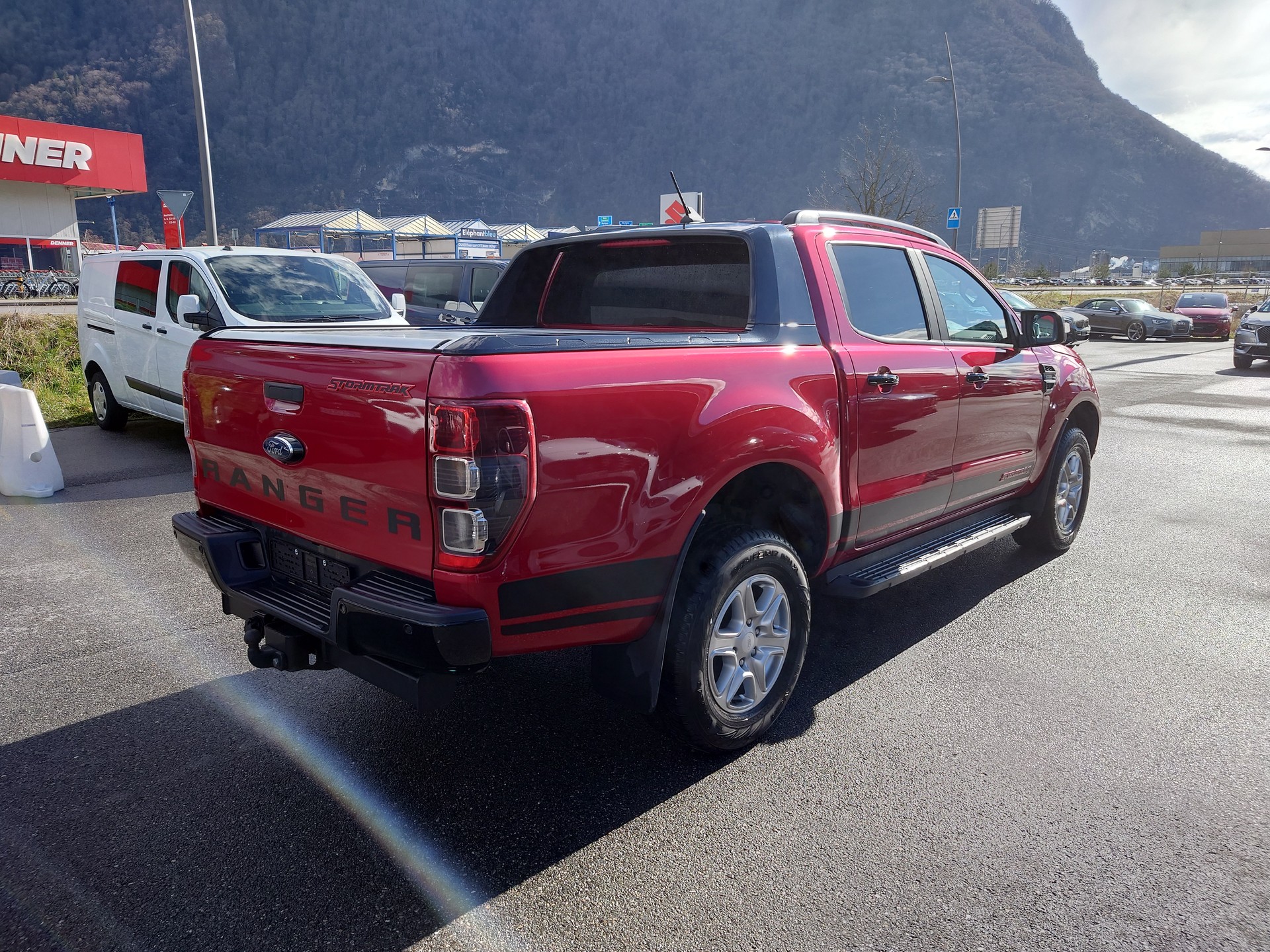 FORD Ranger Stormtrak 2.0 Eco Blue 4x4 A-showroom-element-2