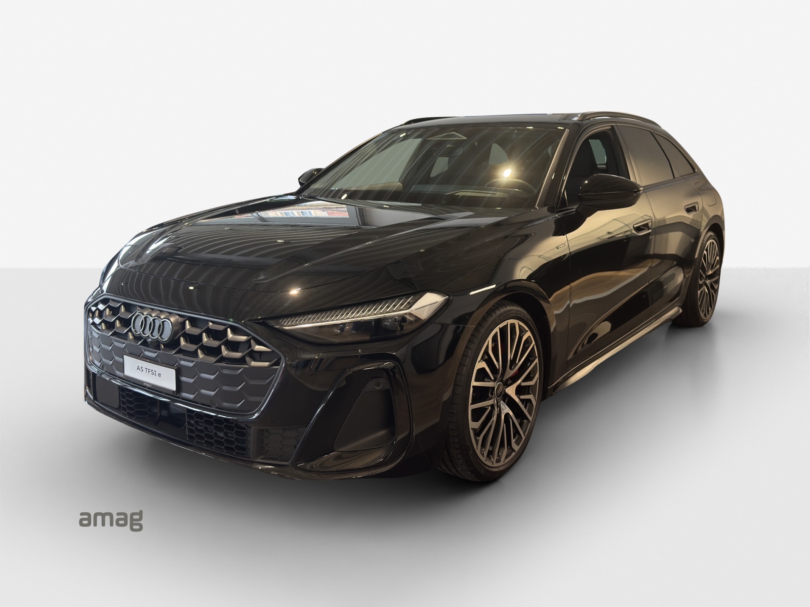 AUDI A5 Avant e-hybrid quattro 270 kW S tronic-image-0