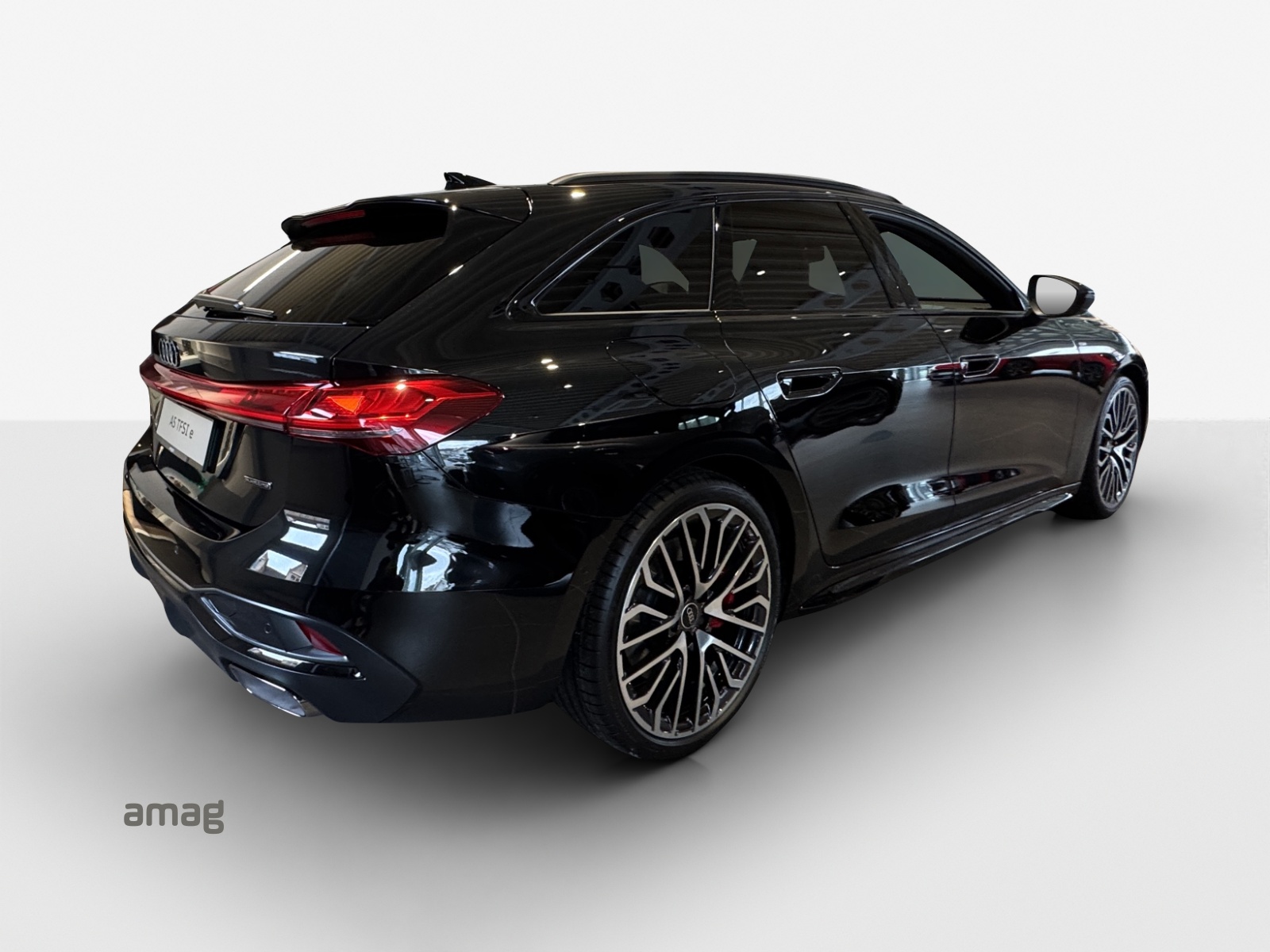 AUDI A5 Avant e-hybrid quattro 270 kW S tronic-image-4
