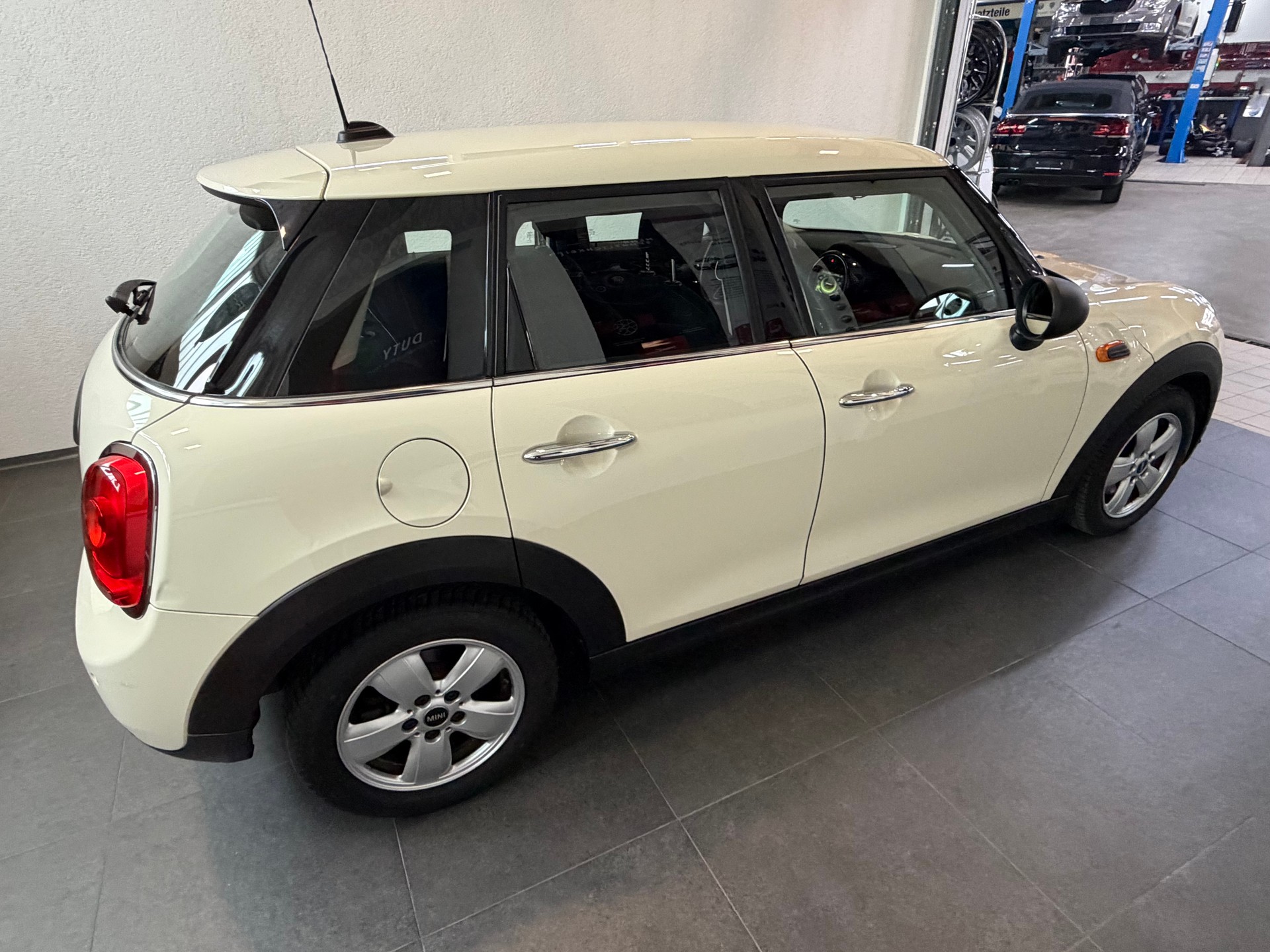 MINI One Steptronic-image-6