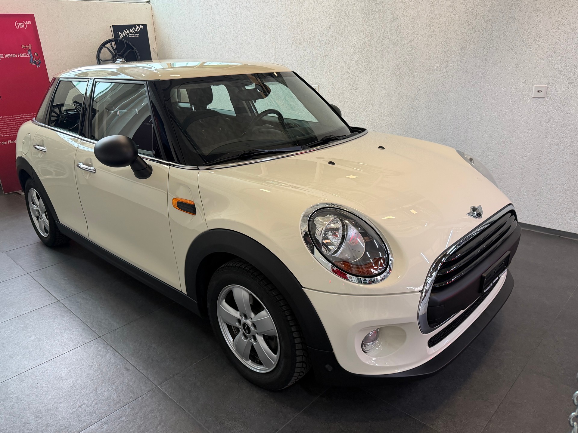 MINI One Steptronic-image-3