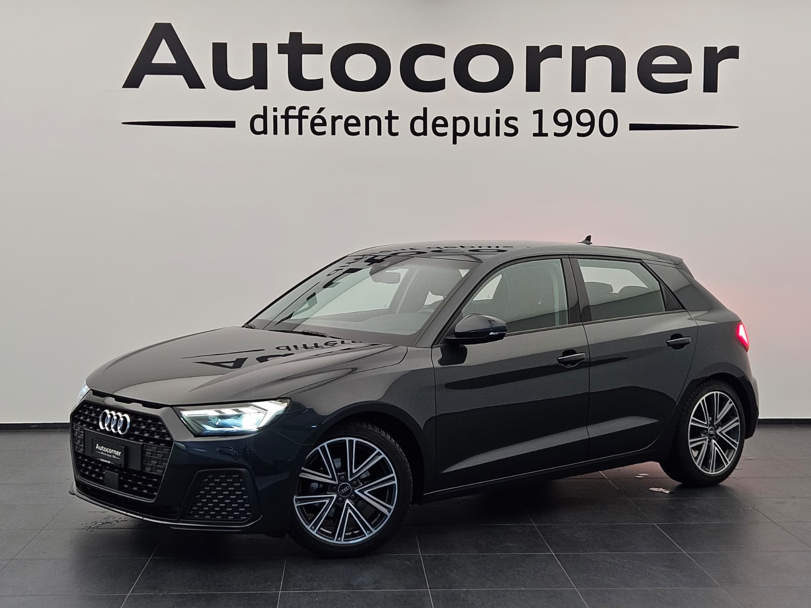 AUDI A1 Sportback 30 TFSI advanced Attraction S-tronic-image-0
