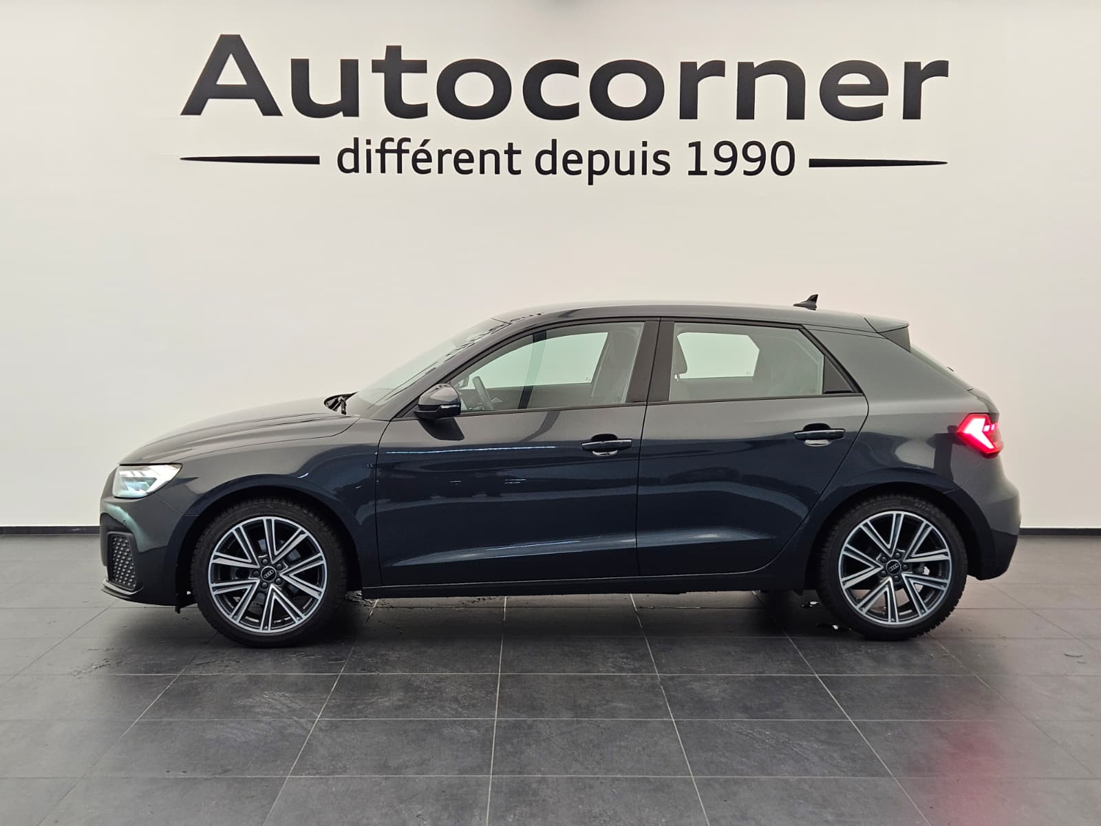 AUDI A1 Sportback 30 TFSI advanced Attraction S-tronic-image-1