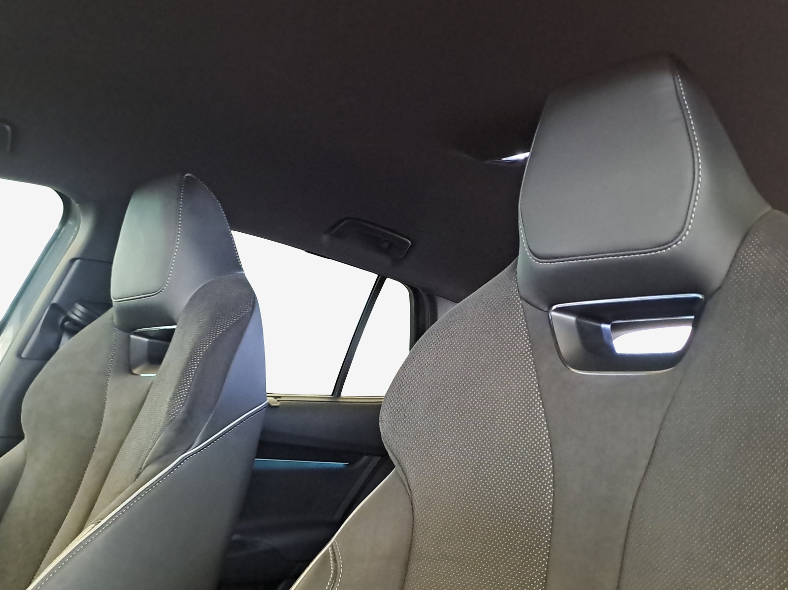SKODA Enyaq iV 60 SportLine-image-15