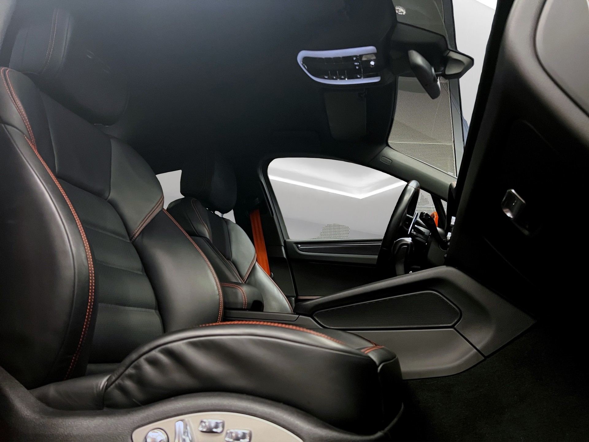 PORSCHE Macan GTS PDK-image-13