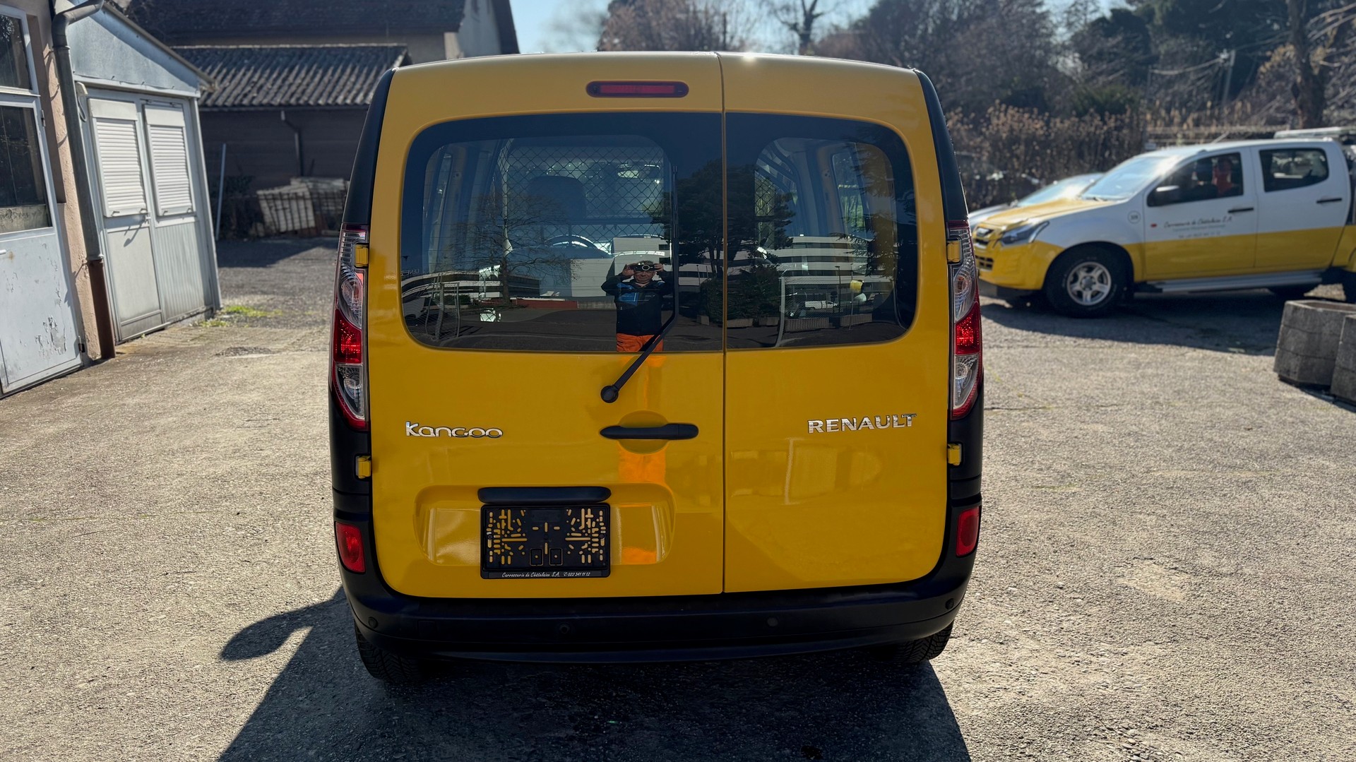 RENAULT Kangoo Medium 1.6 105 Business A ( Visite du jour-Garantie-Service à jour )-image-5