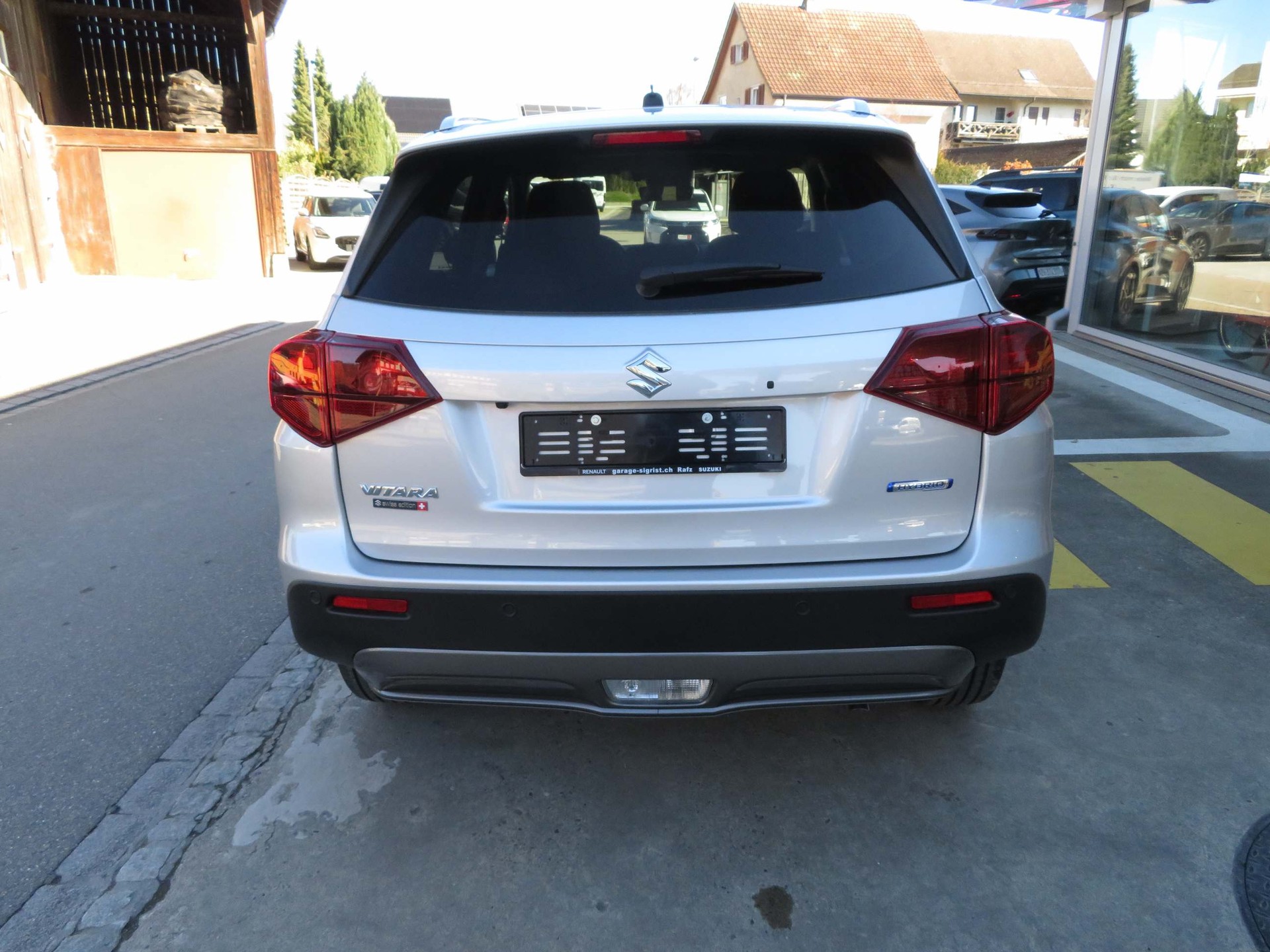 SUZUKI Vitara 1.4 T Sakura Hybrid 4x4-image-9