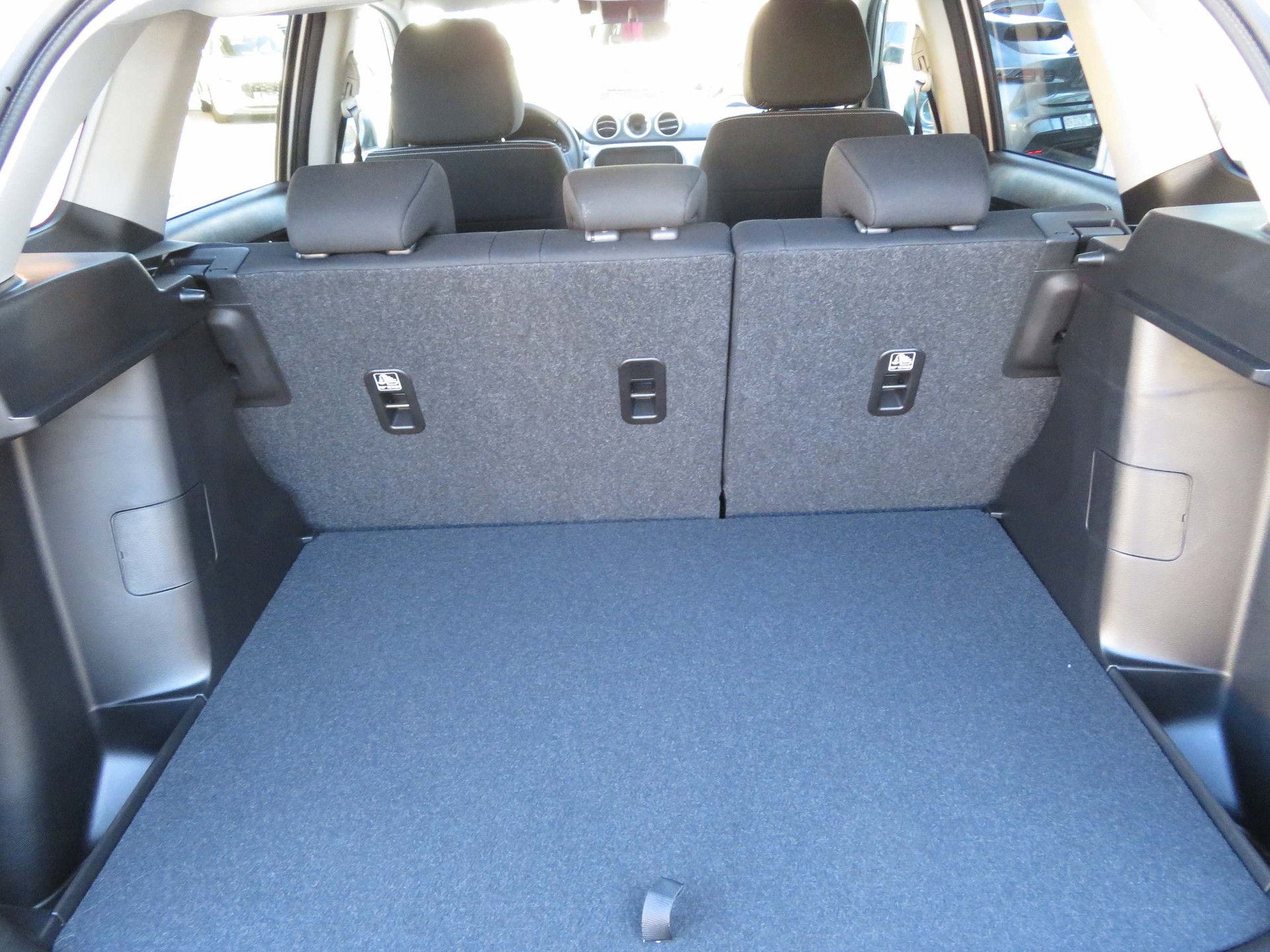 SUZUKI Vitara 1.4 T Sakura Hybrid 4x4-image-12