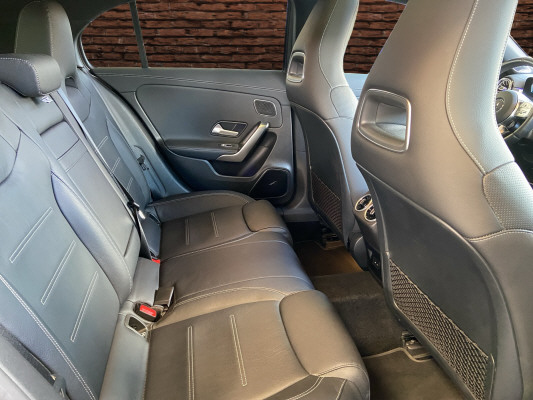 MERCEDES-BENZ A 45 S AMG 4Matic+-image-12