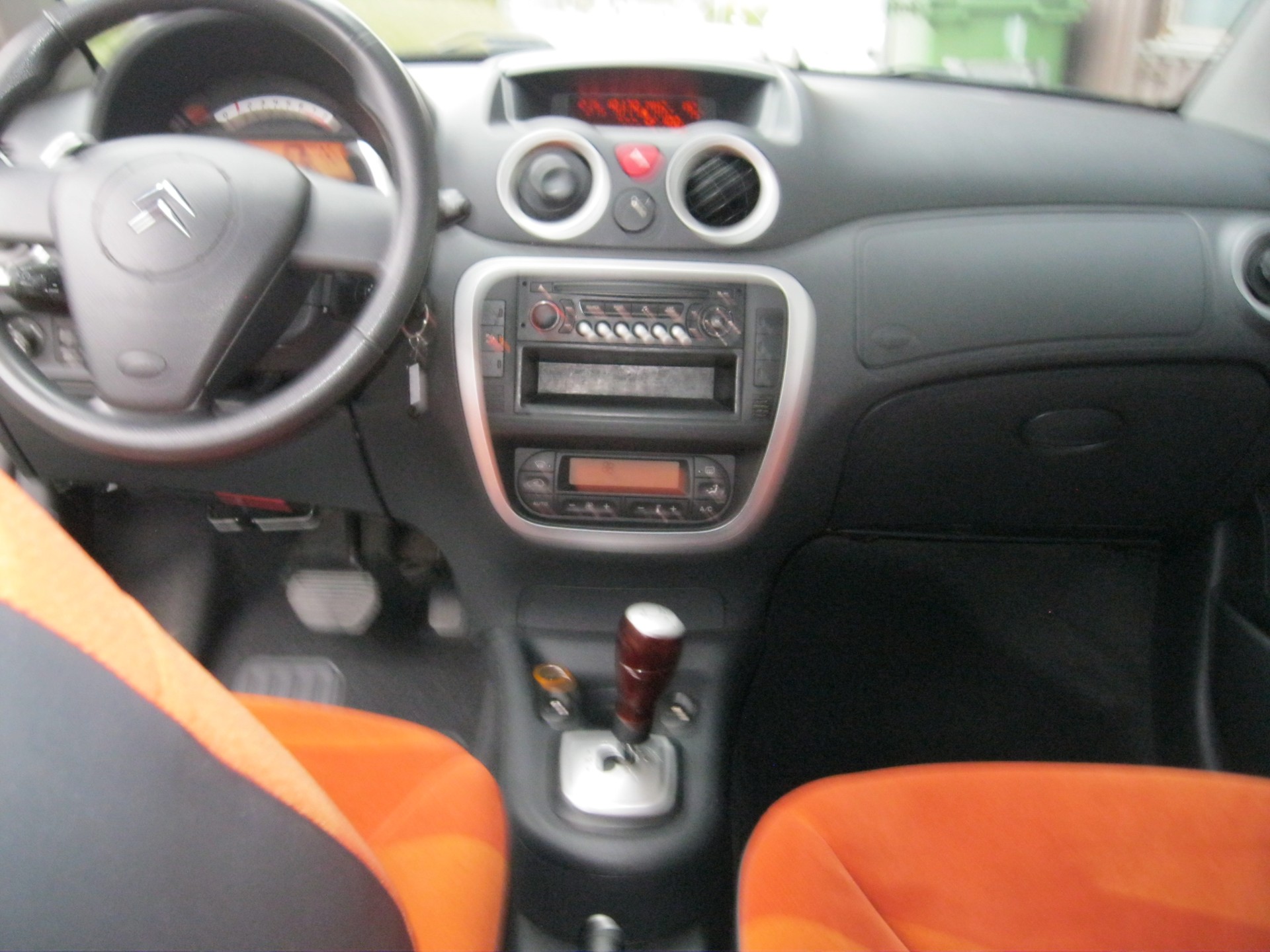 CITROEN C2 1.4i Edition-image-7
