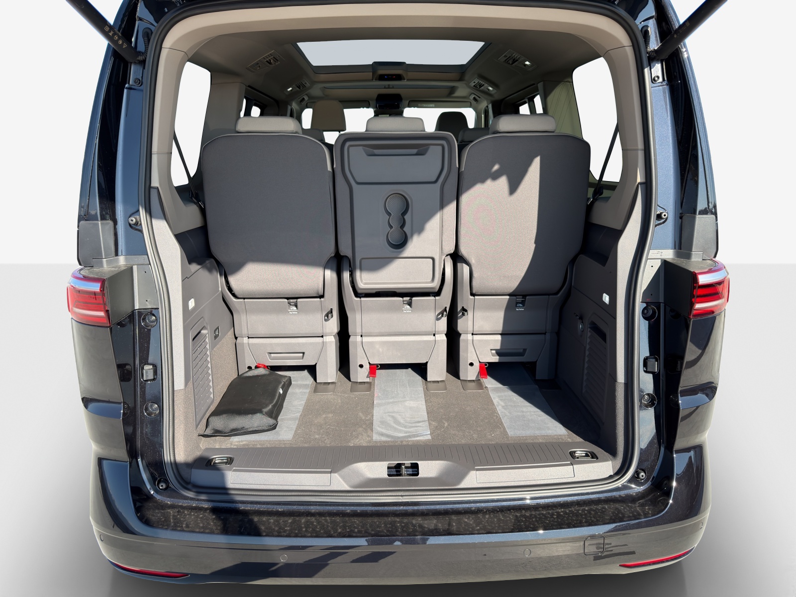 VW Multivan 2.0 TSI Liberty DSG Lang-image-11