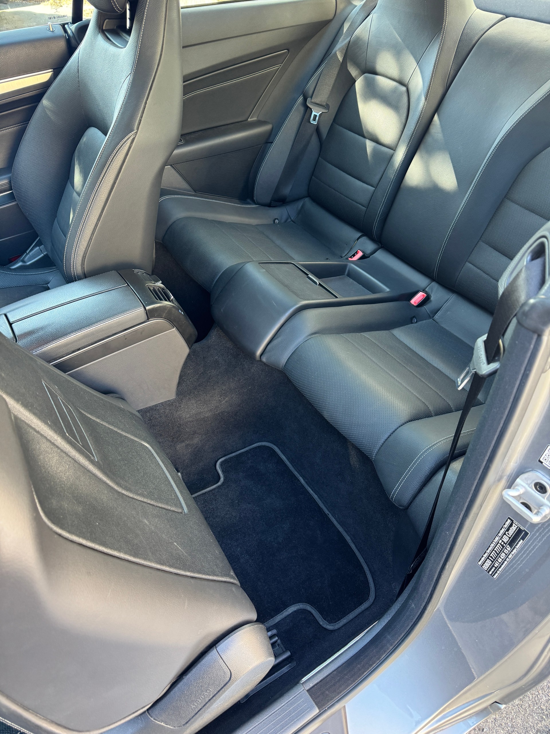 MERCEDES-BENZ E 350 4Matic 7G-Tronic-image-6