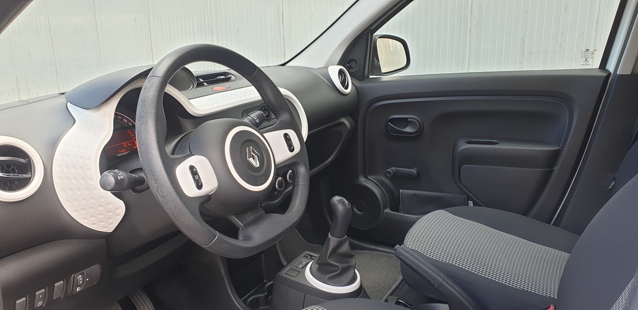 RENAULT Twingo 1.0 Life-image-11