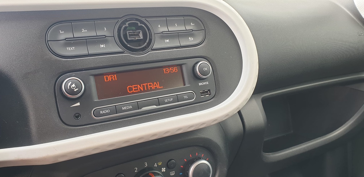 RENAULT Twingo 1.0 Life-image-4