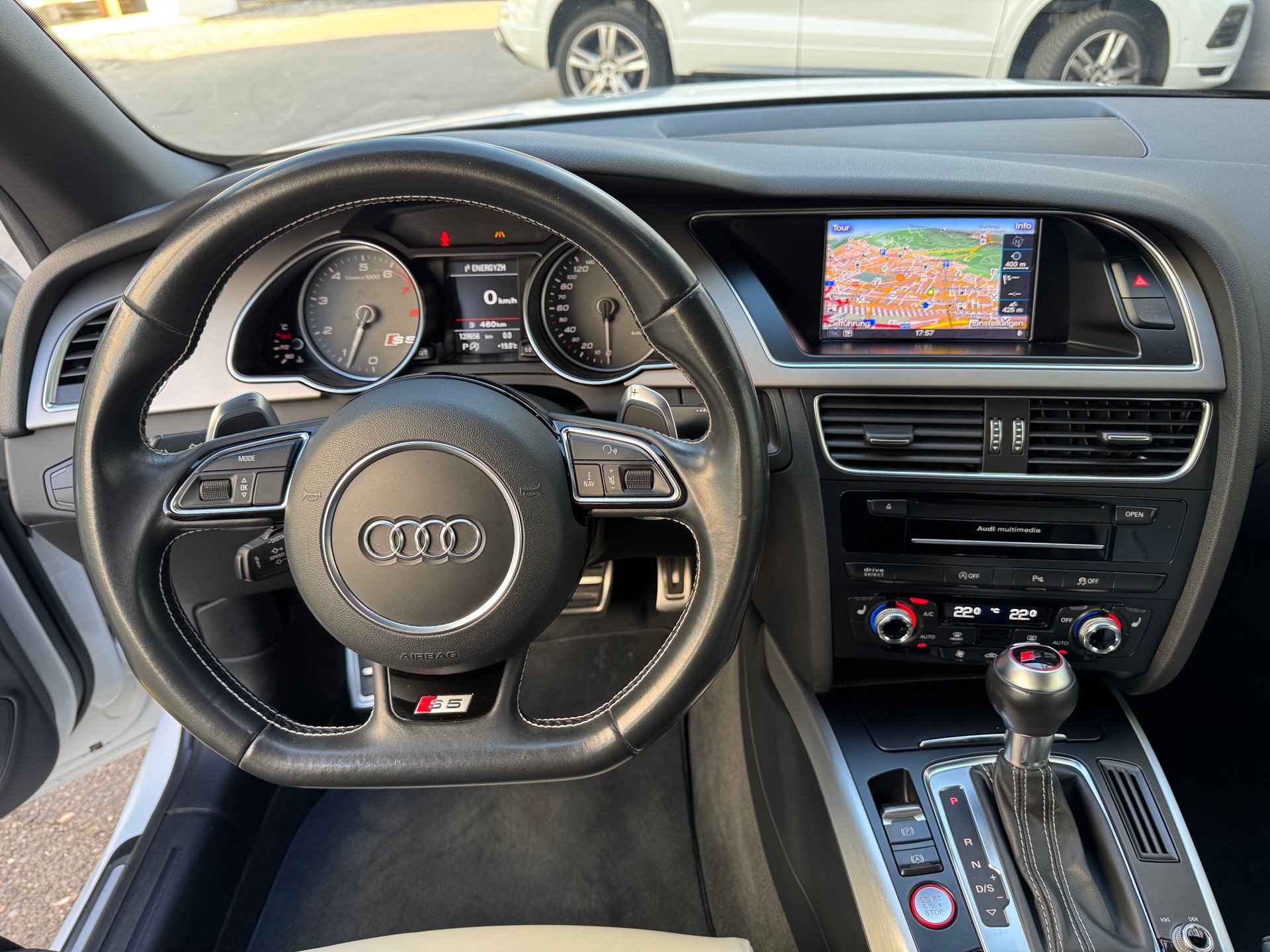 AUDI S5 Cabrio 3.0 TFSI quattro S-tronic-image-11