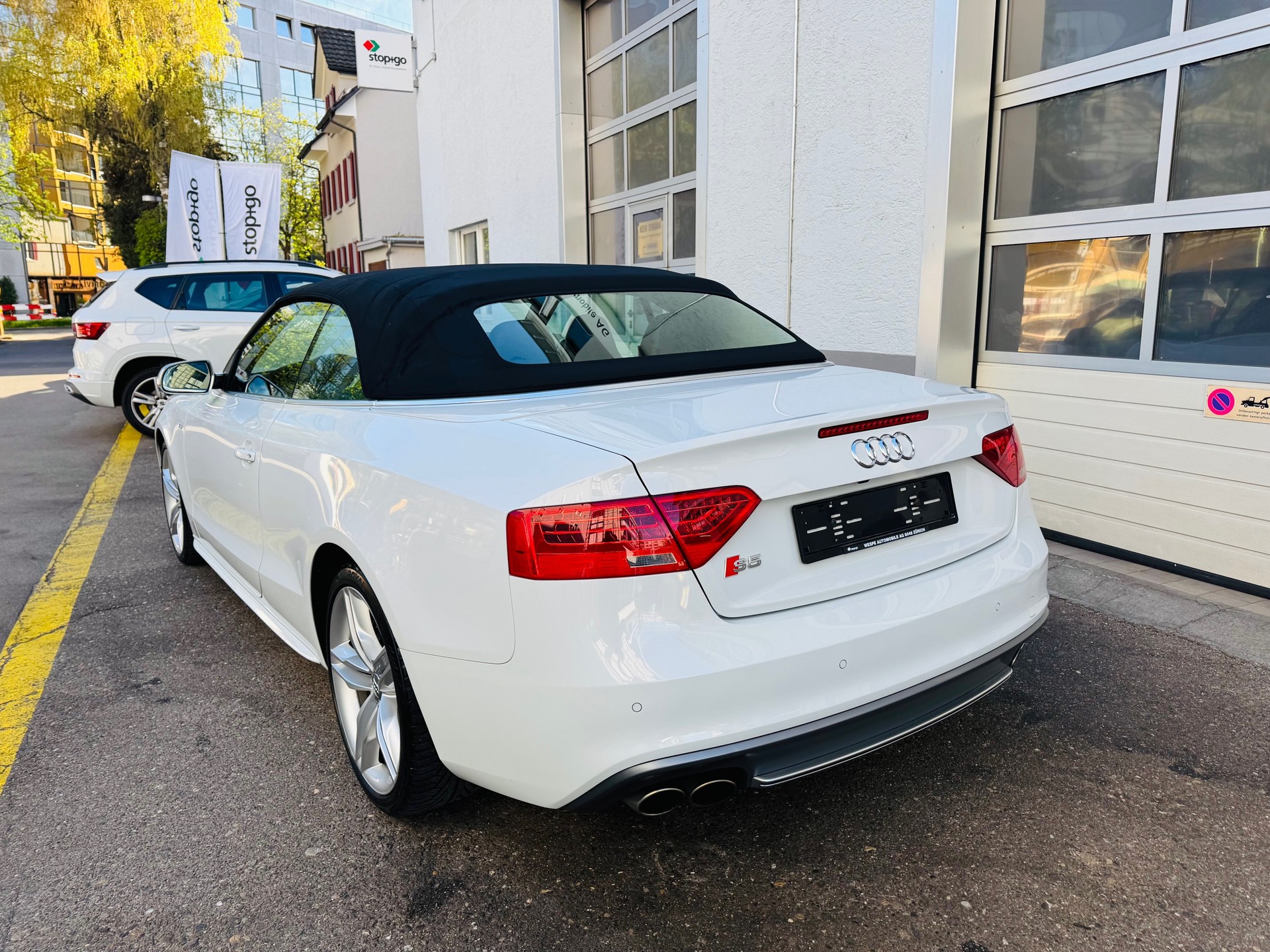 AUDI S5 Cabrio 3.0 TFSI quattro S-tronic-image-4