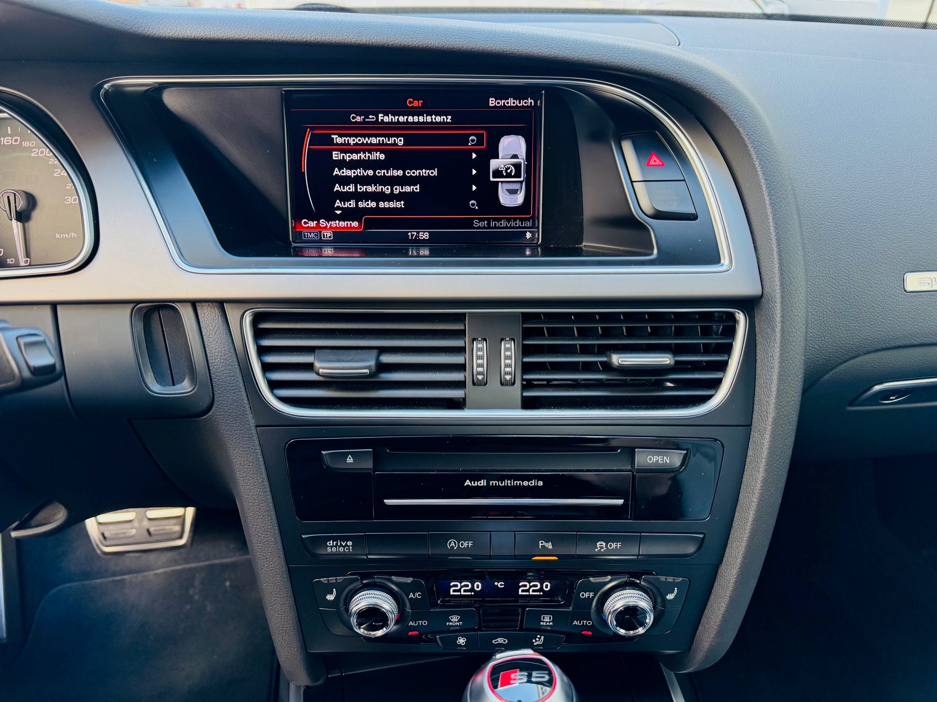 AUDI S5 Cabrio 3.0 TFSI quattro S-tronic-image-13