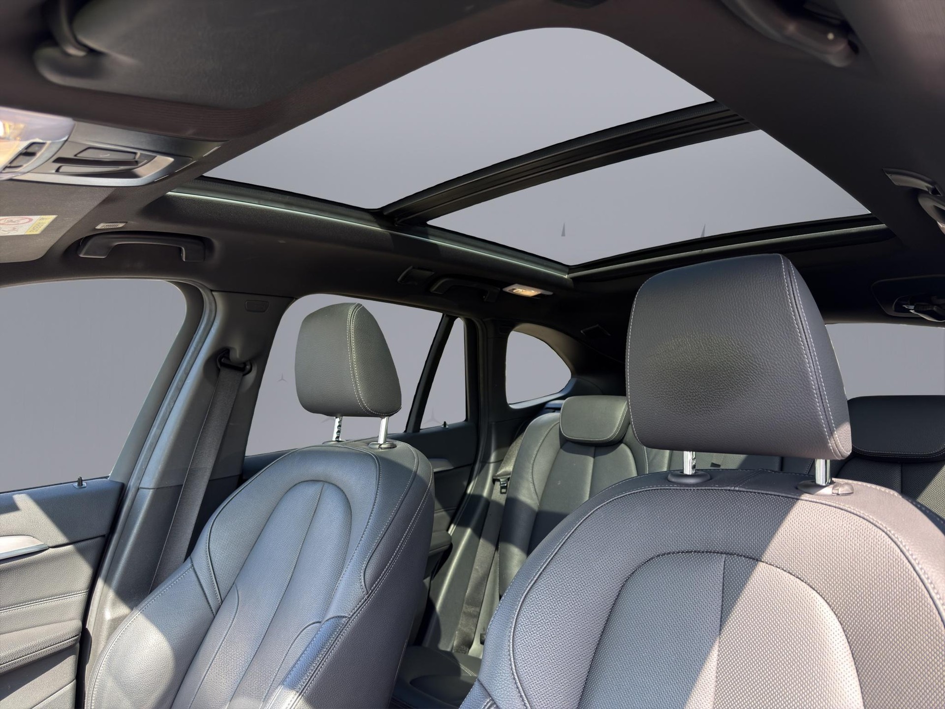 BMW X1 20d xDrive SAG-image-10