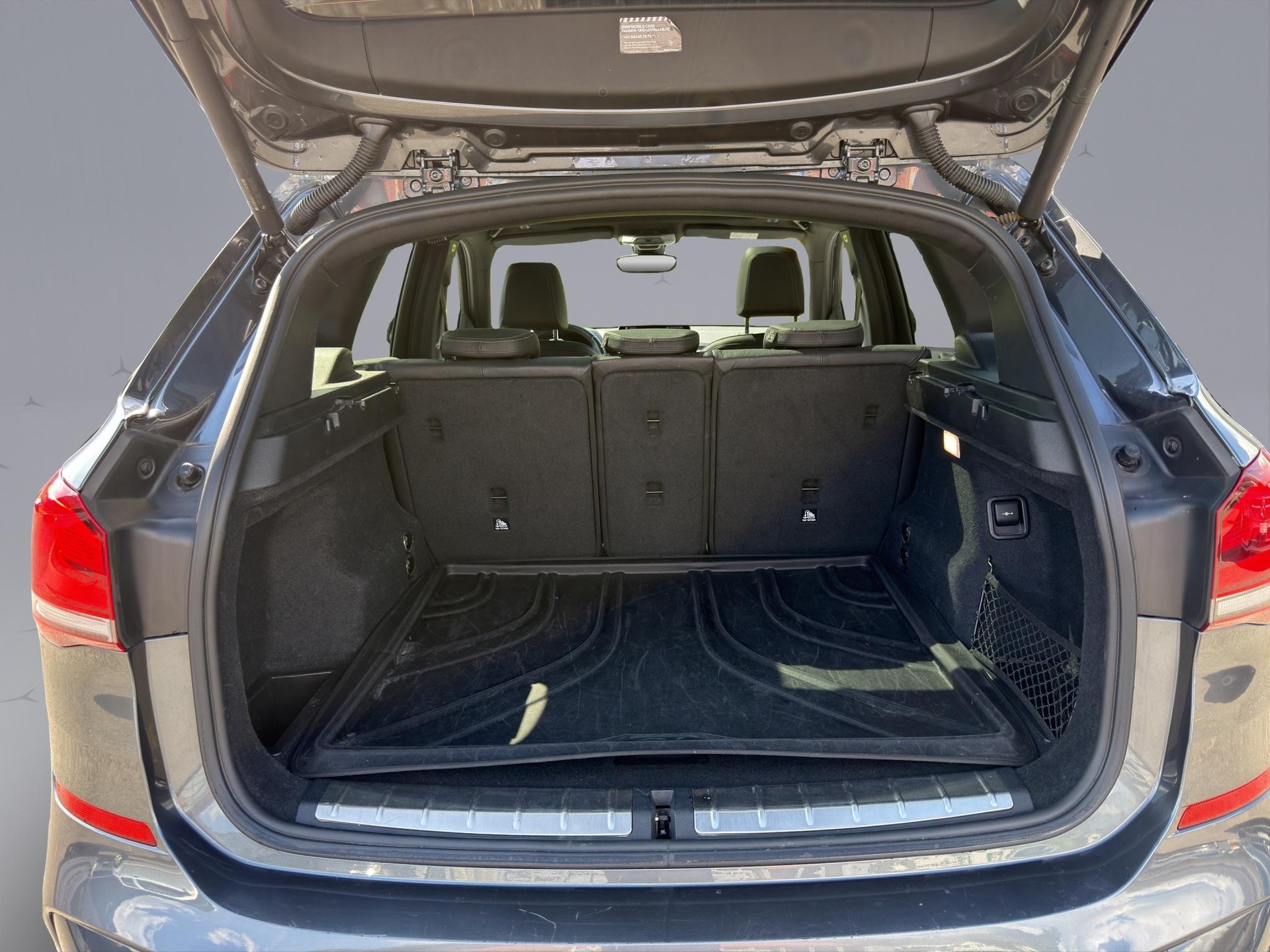 BMW X1 20d xDrive SAG-image-17