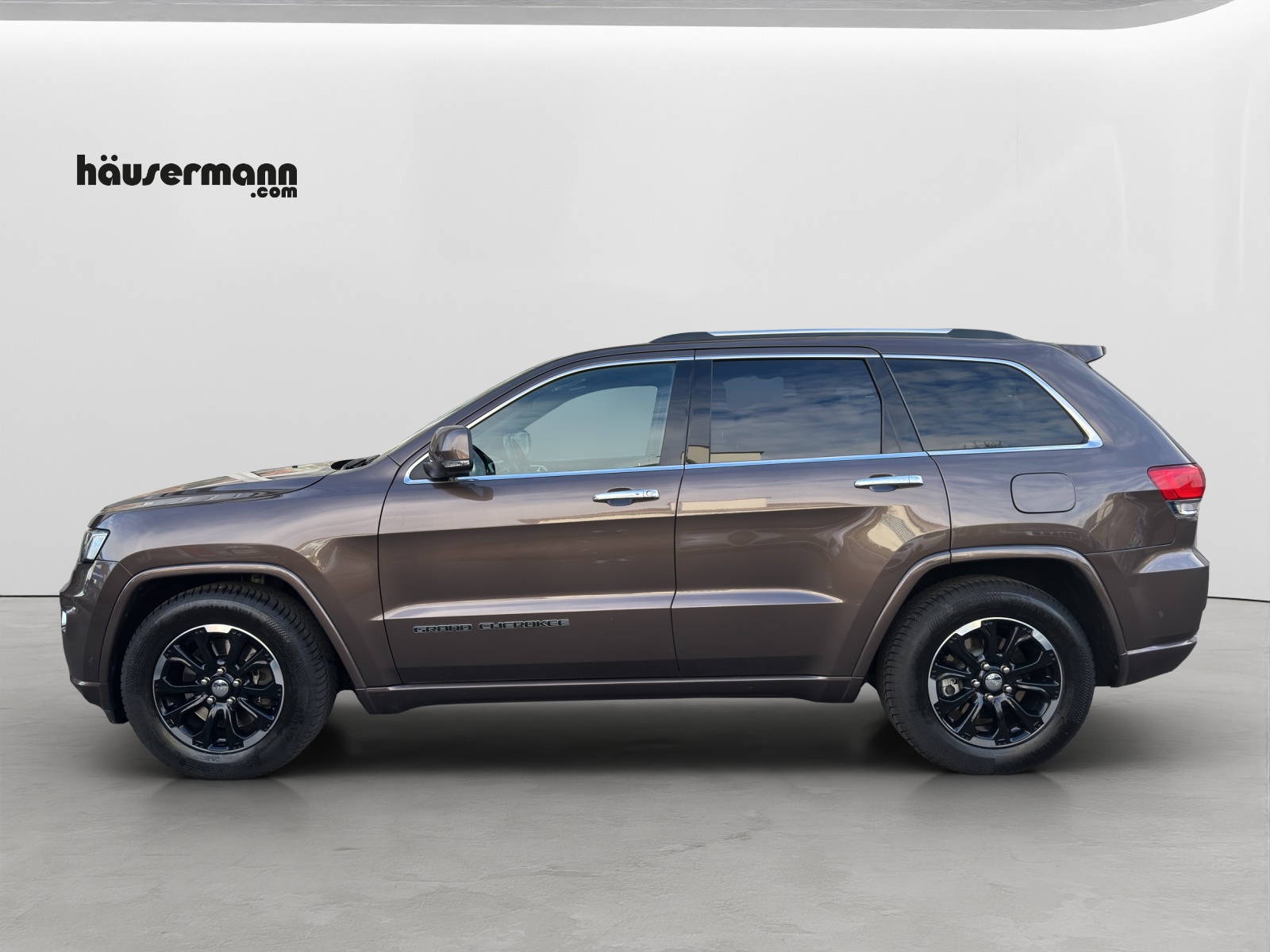 JEEP Grand Cherokee 3.0 CRD 250 Overland-image-2