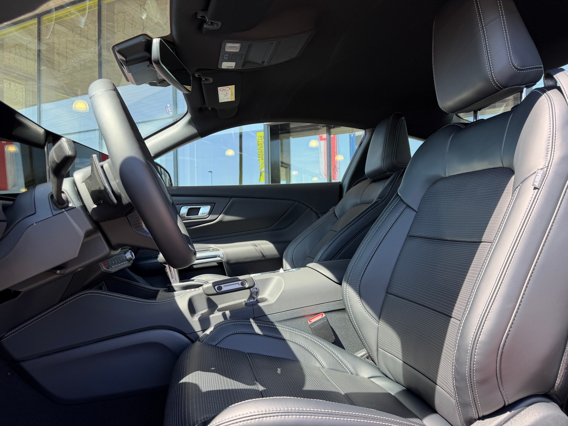 FORD Mustang Fastback 5.0 V8 GT Automat-image-7