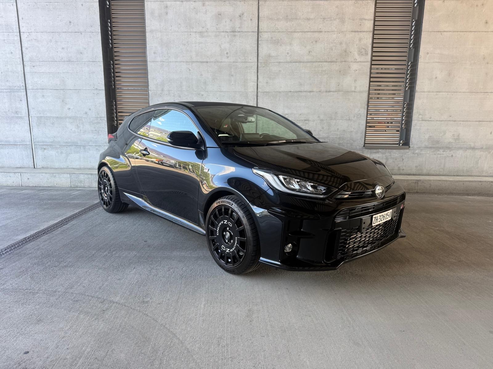 TOYOTA Yaris 1.6 GR Sport-image-2