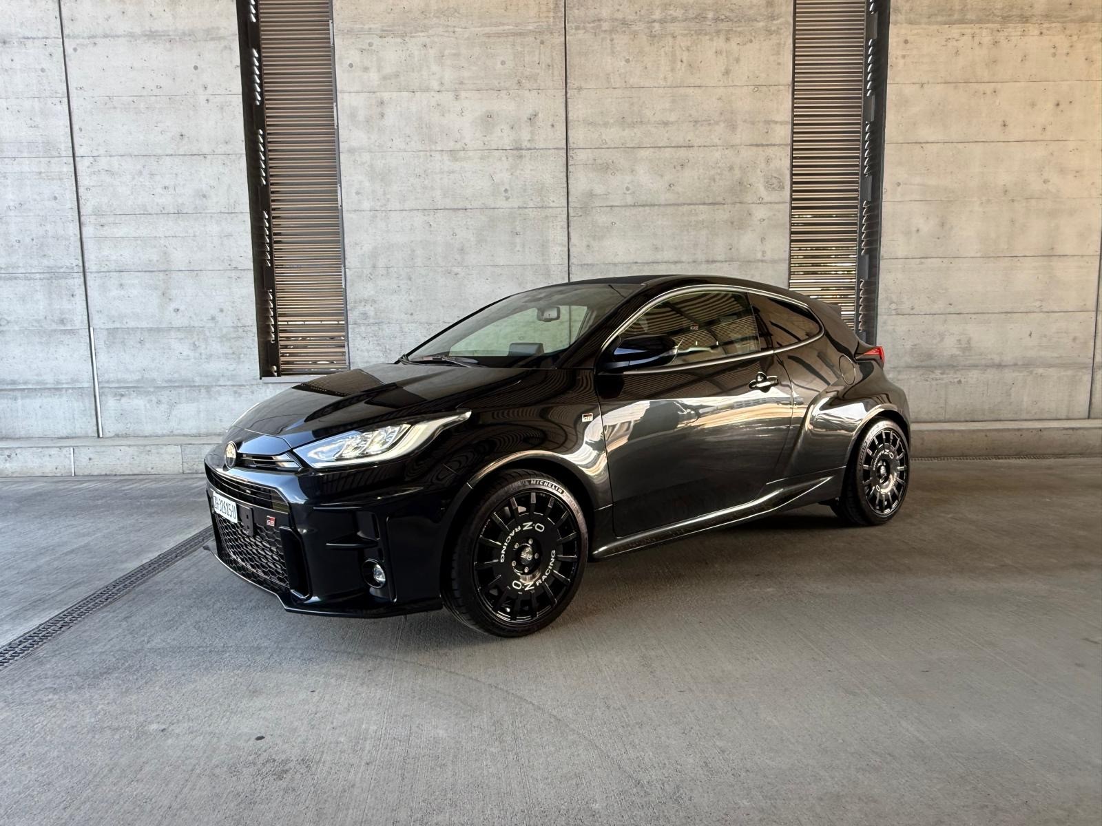 TOYOTA Yaris 1.6 GR Sport-image-0