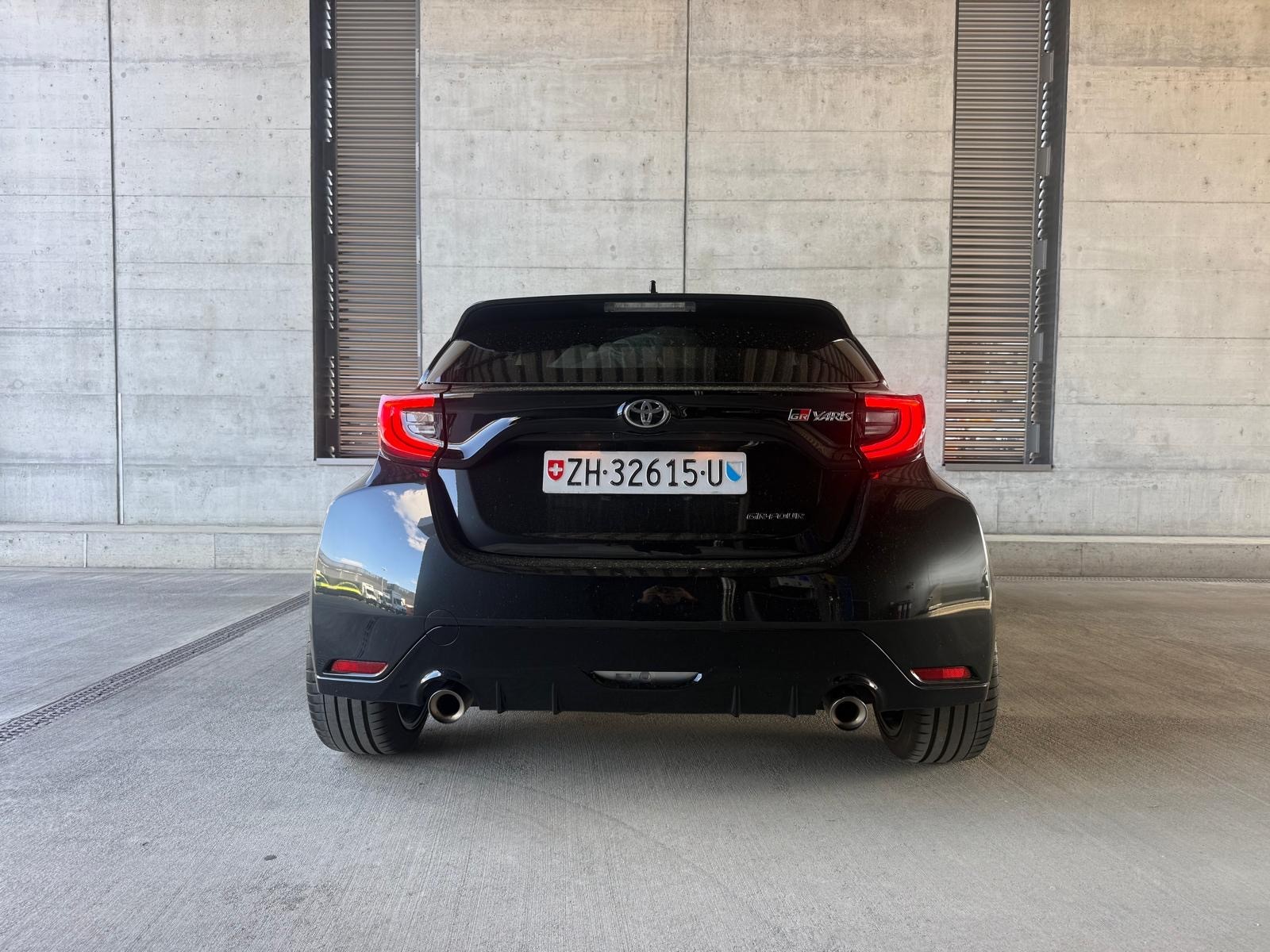 TOYOTA Yaris 1.6 GR Sport-image-5
