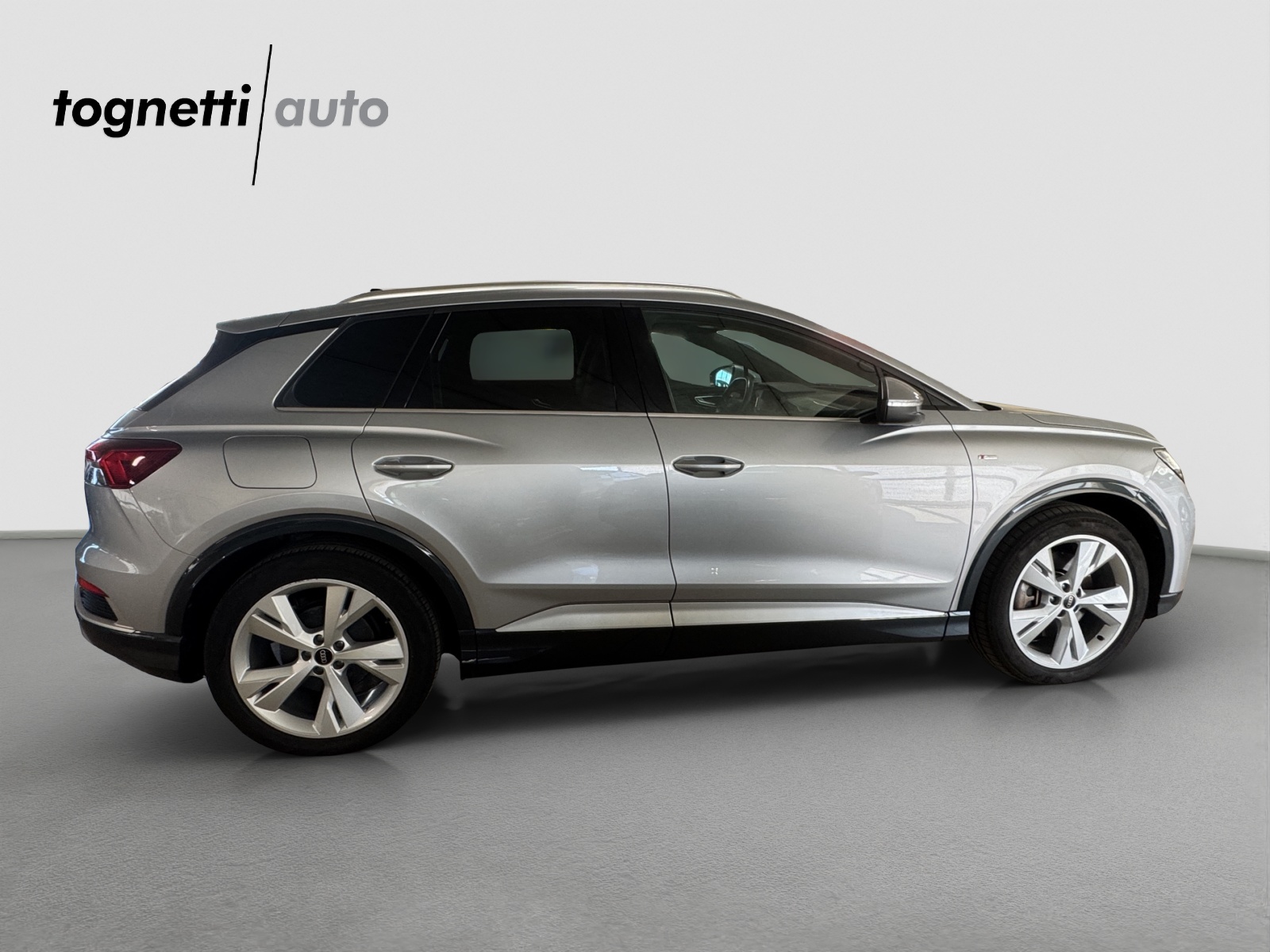 AUDI Q4 e-tron 40-image-2