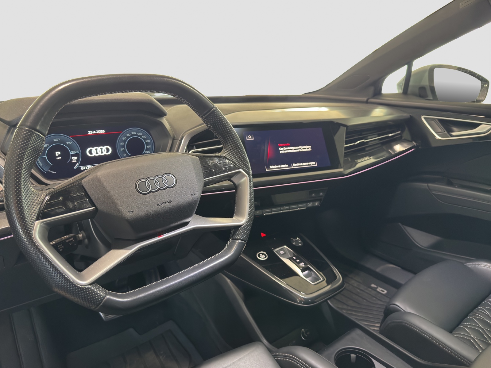 AUDI Q4 e-tron 40-image-6