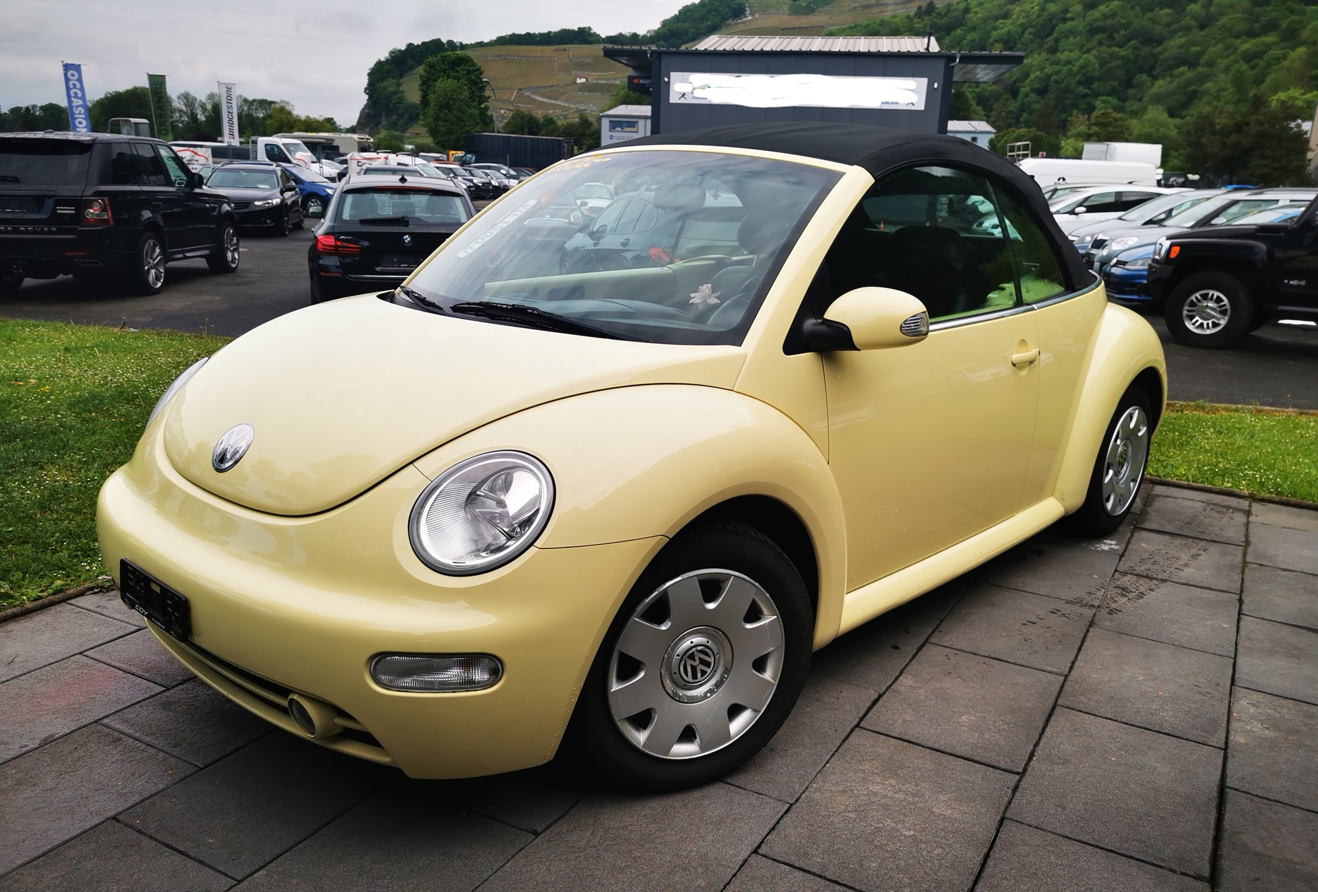 VW Beetle Cabrio 1.6-image-1