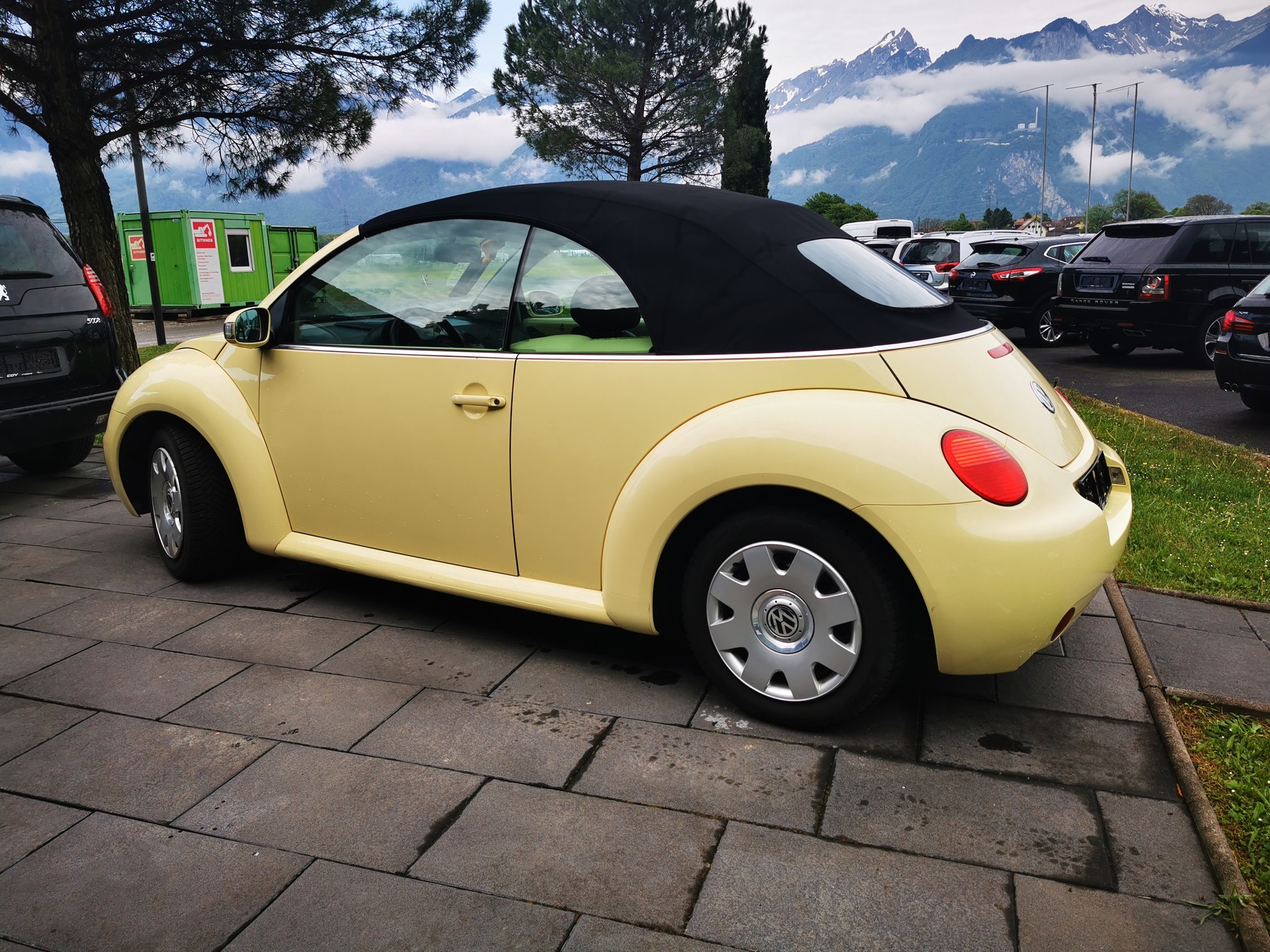 VW Beetle Cabrio 1.6-image-6