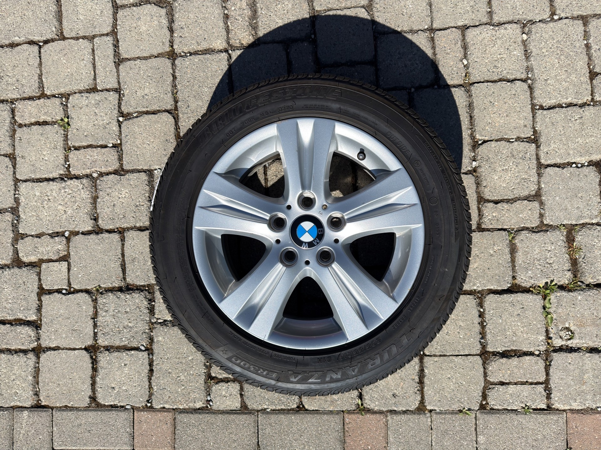 BMW 118i Cabrio-image-14