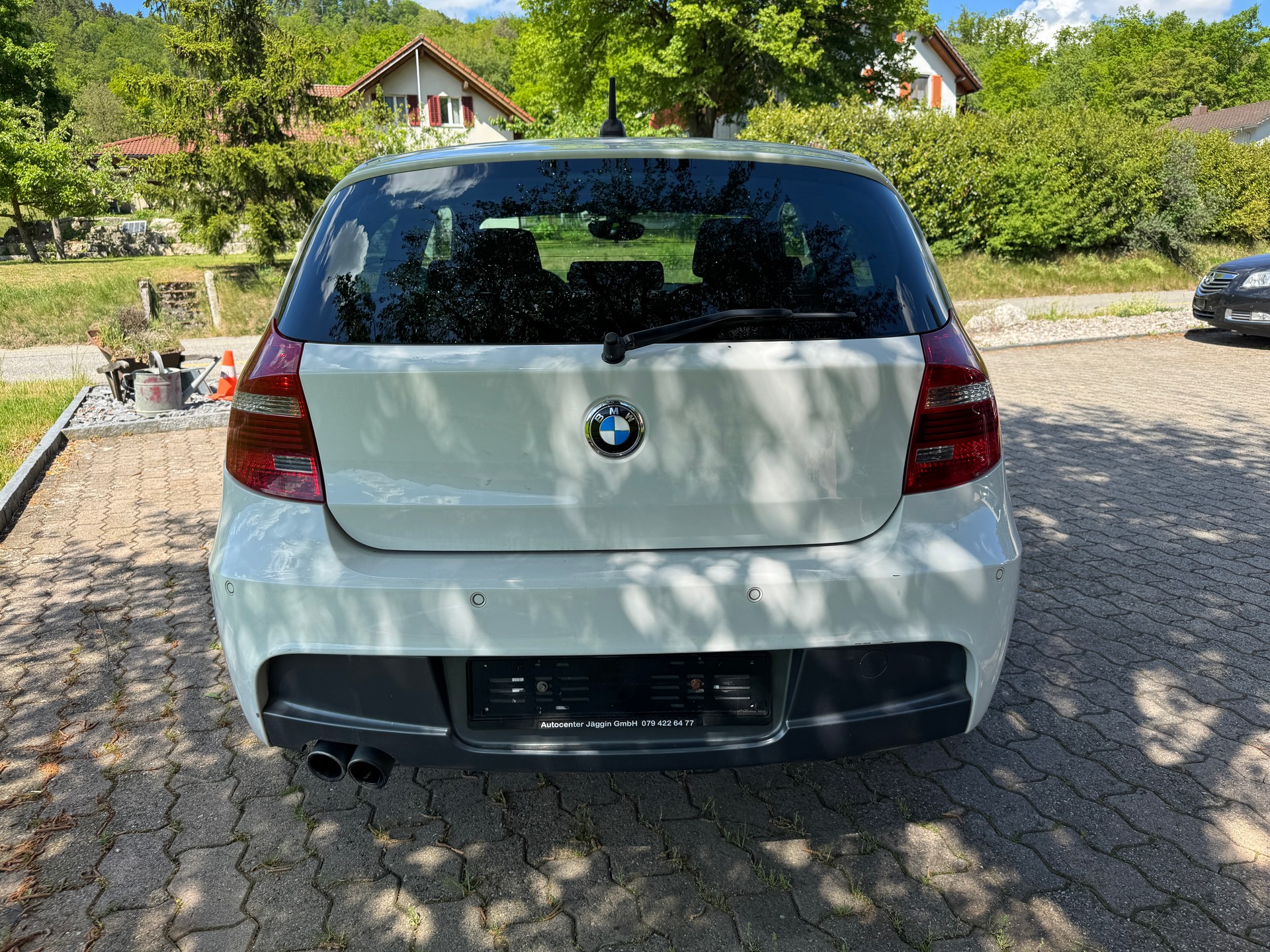 BMW 130i Steptronic-image-4