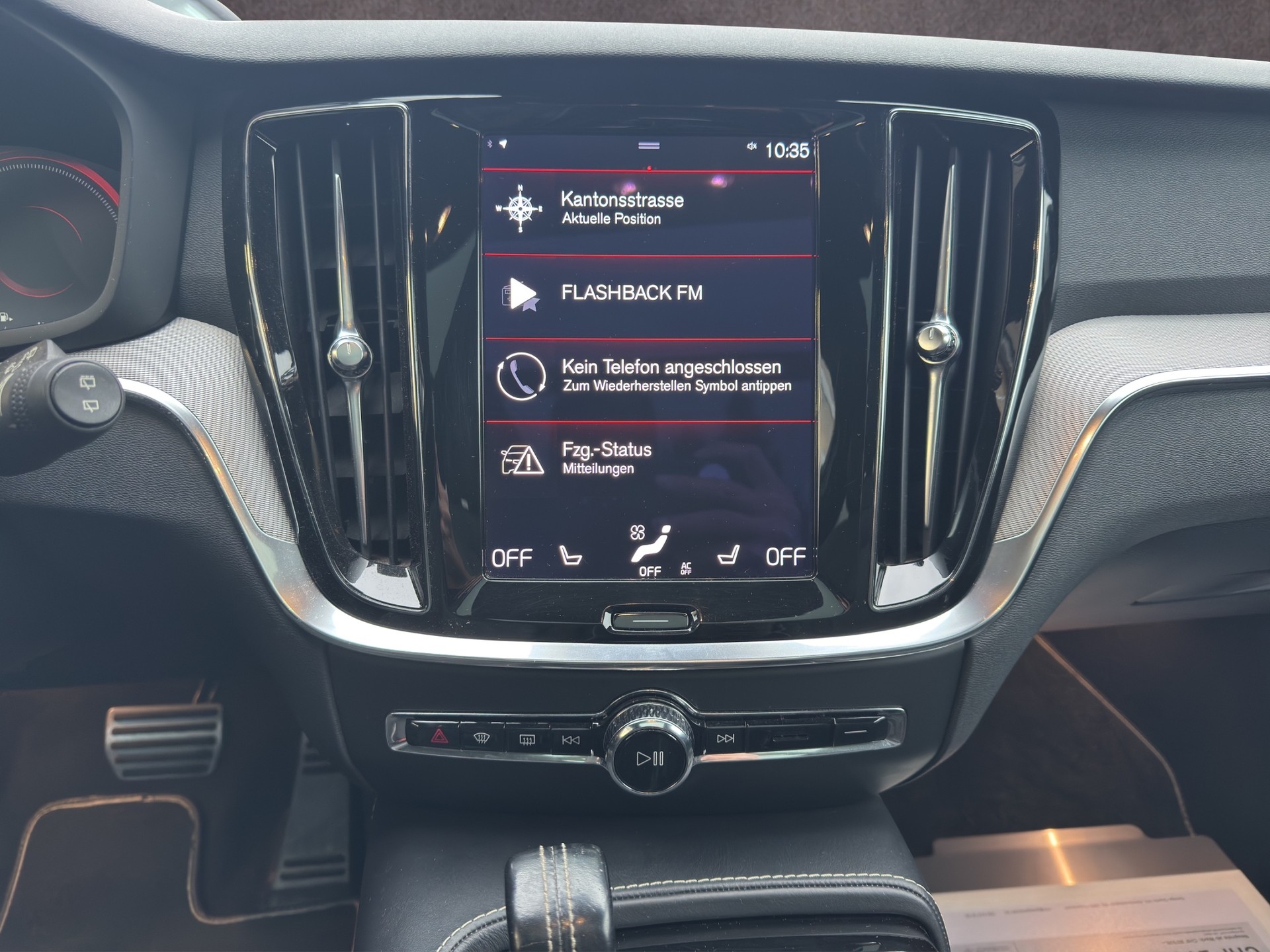 VOLVO V60 2.0 T6 TE R-Design eAWD-image-14