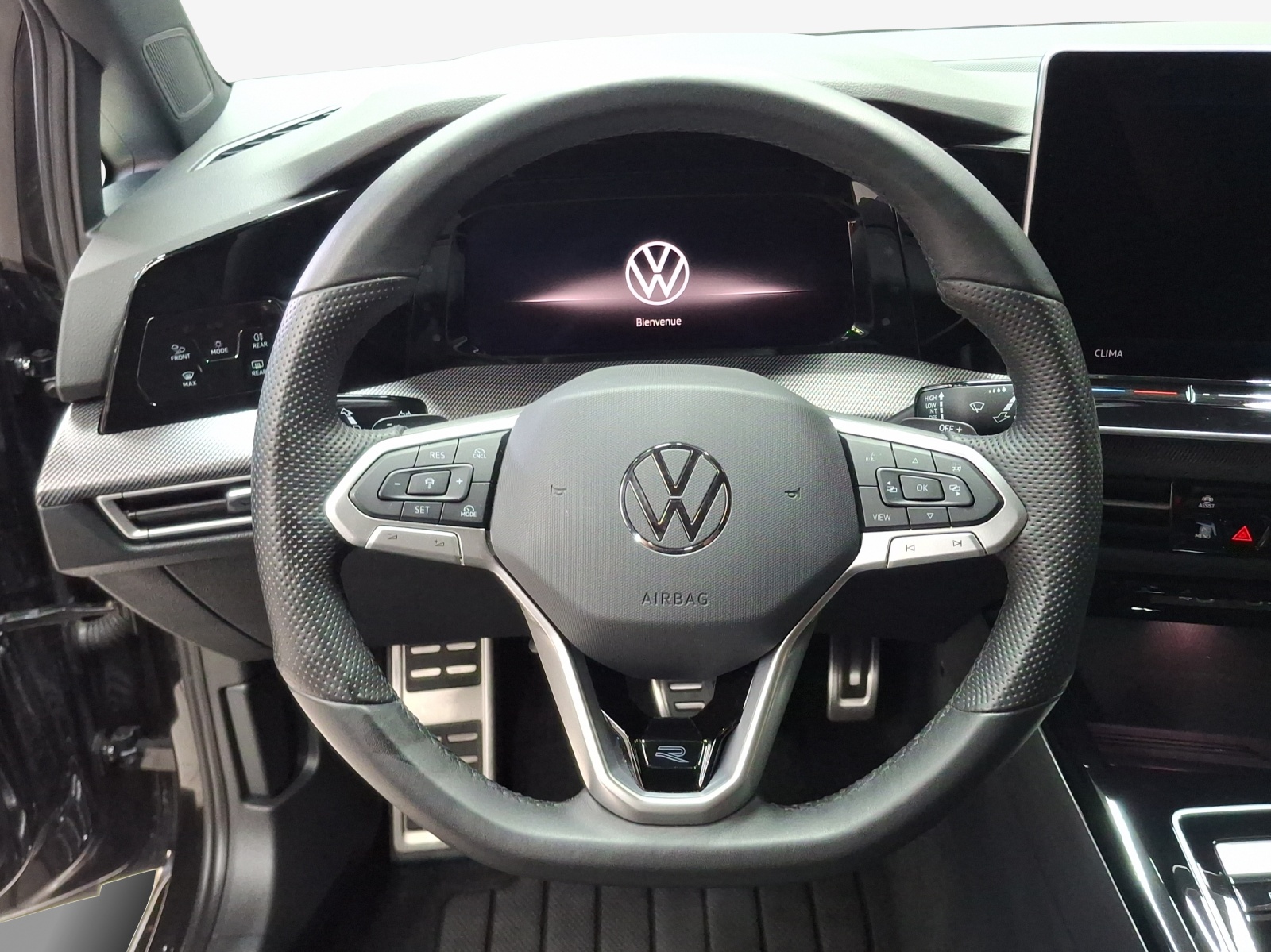 VW Golf Variant 2.0 TSI R-Line DSG 4 Motion-image-9